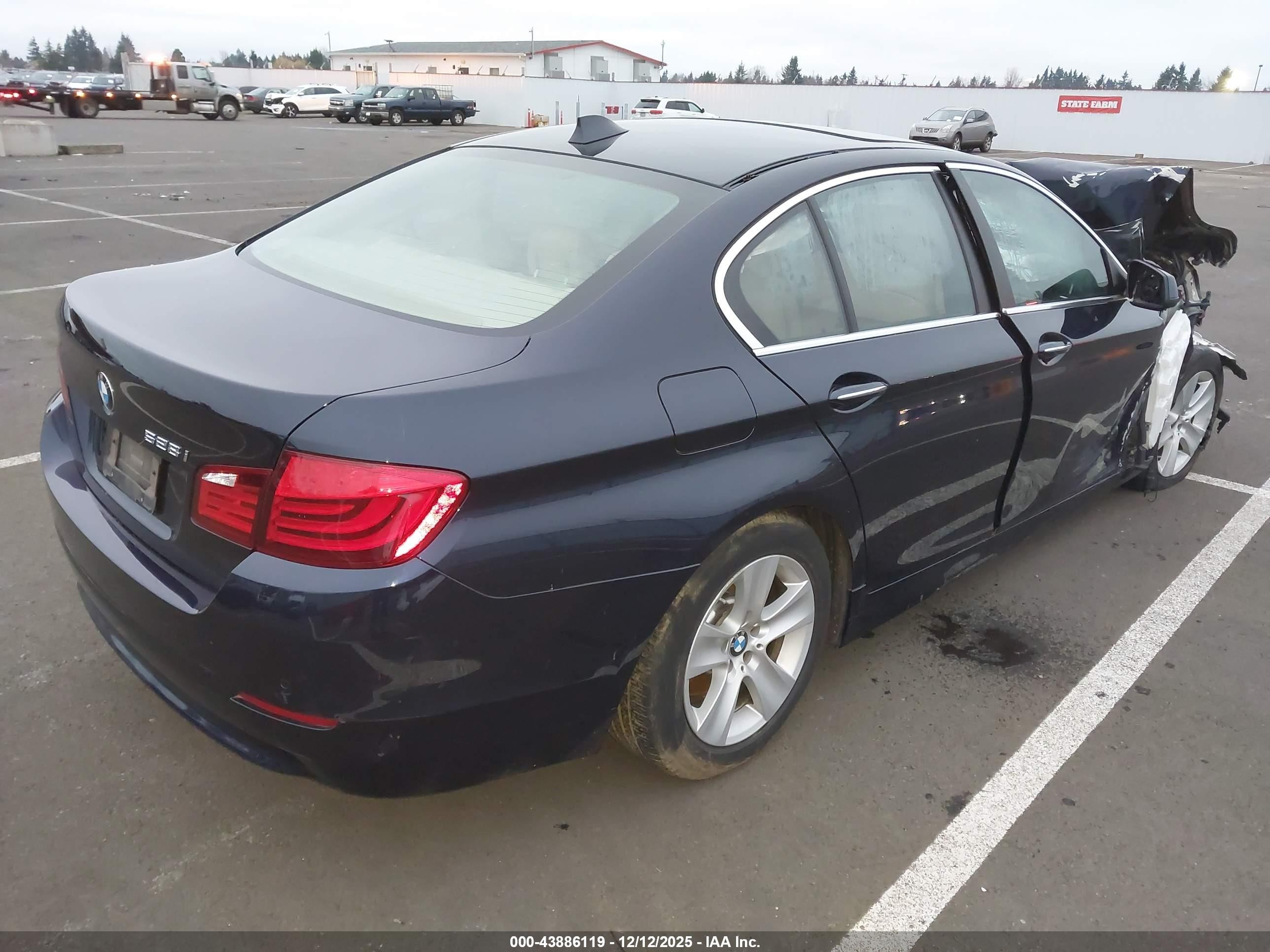 2012 Bmw 528i Xdrive Dark Blue vin: WBAXH5C51CDW02475
