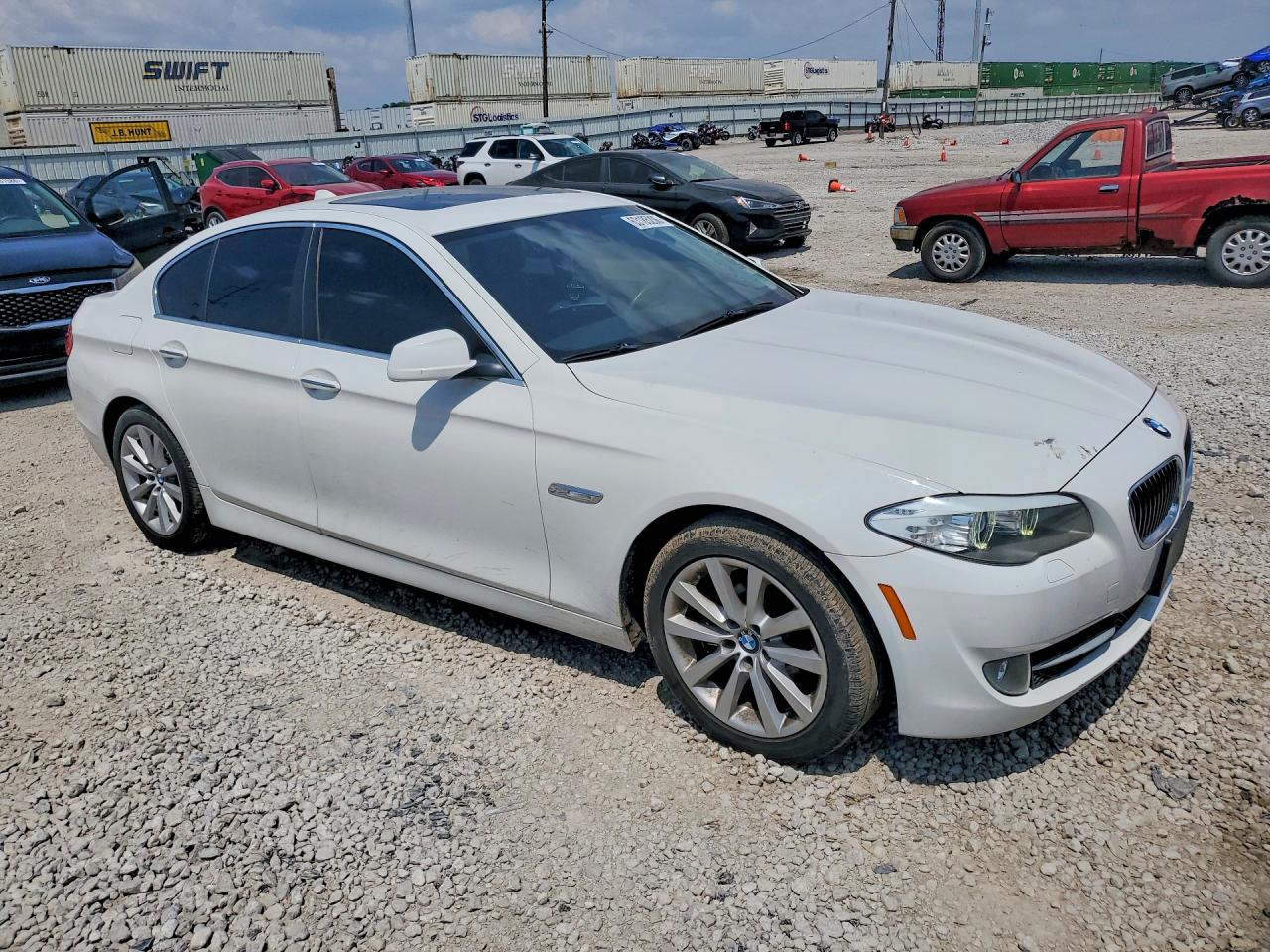 2013 Bmw 528 Xi White vin: WBAXH5C51DD111163