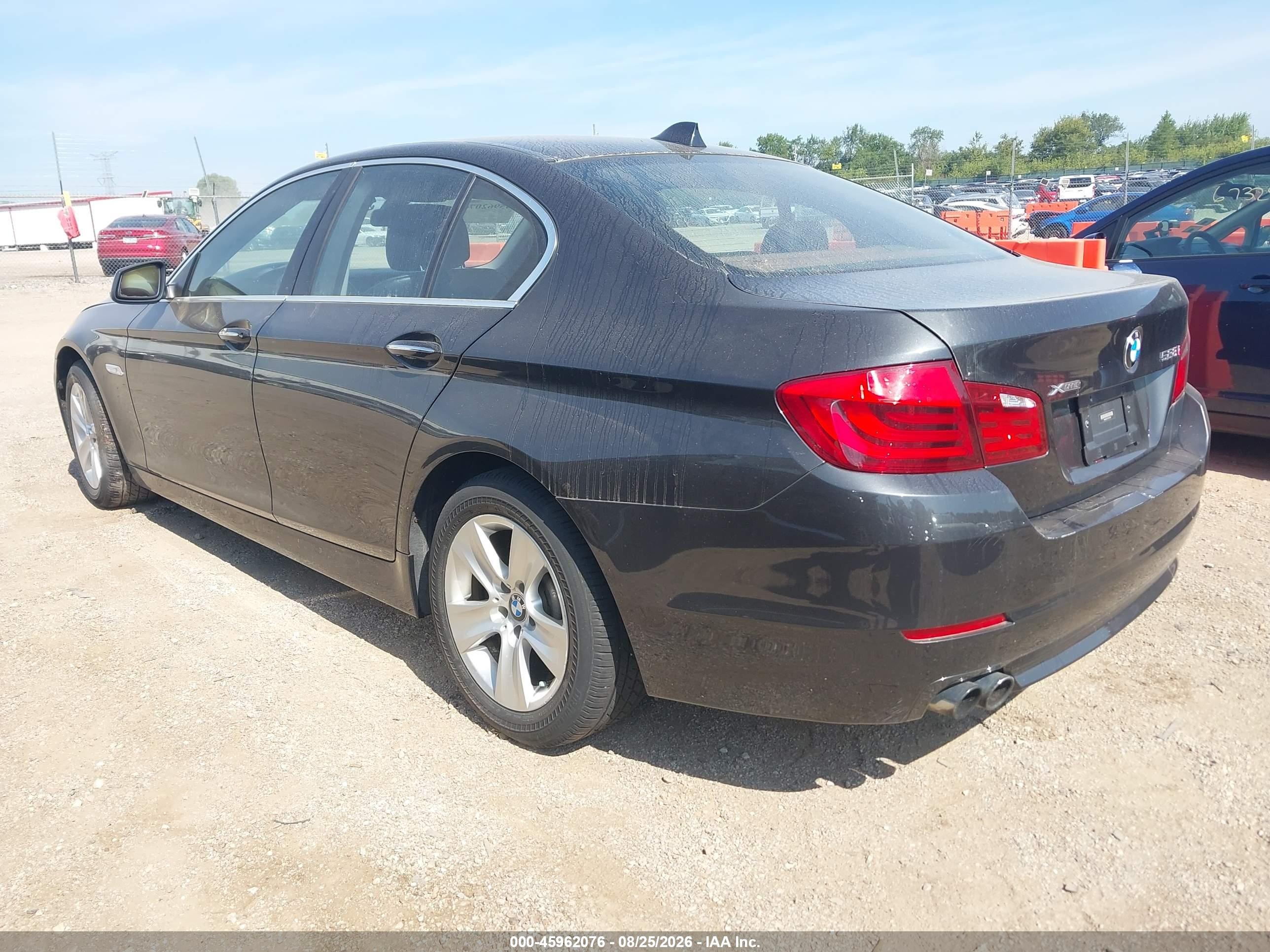 2013 Bmw 528i Xdrive Черный vin: WBAXH5C51DD112040