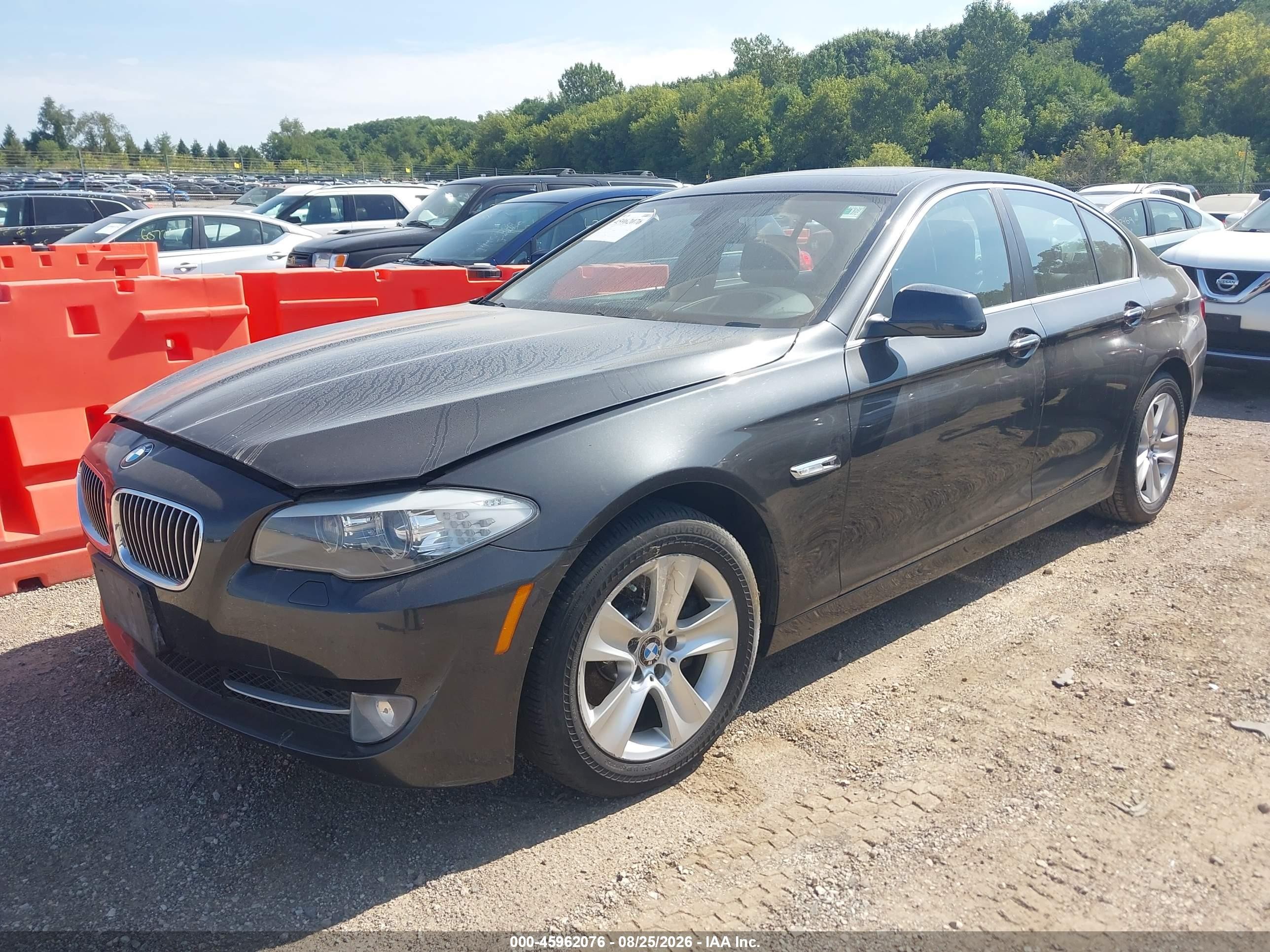 2013 Bmw 528i Xdrive Черный vin: WBAXH5C51DD112040