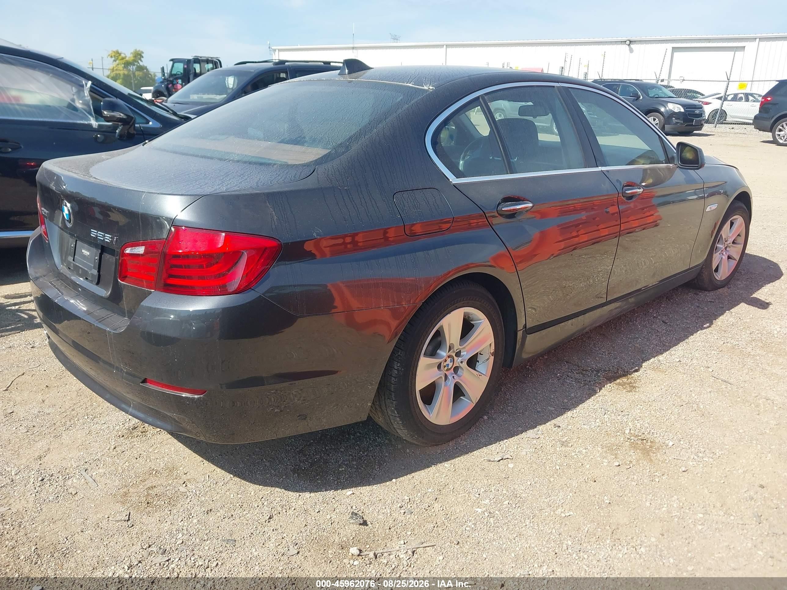 2013 Bmw 528i Xdrive Черный vin: WBAXH5C51DD112040