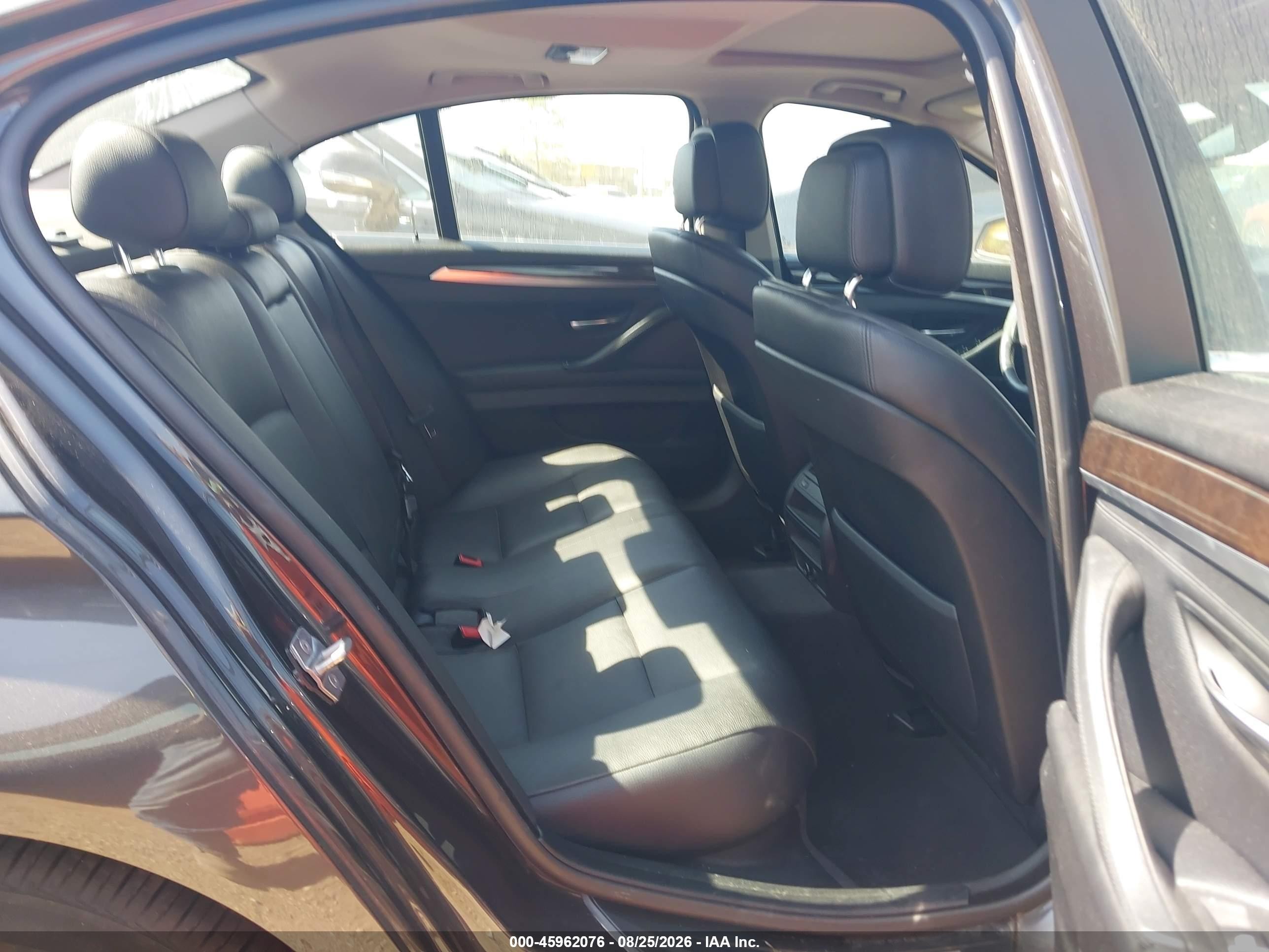 2013 Bmw 528i Xdrive Черный vin: WBAXH5C51DD112040