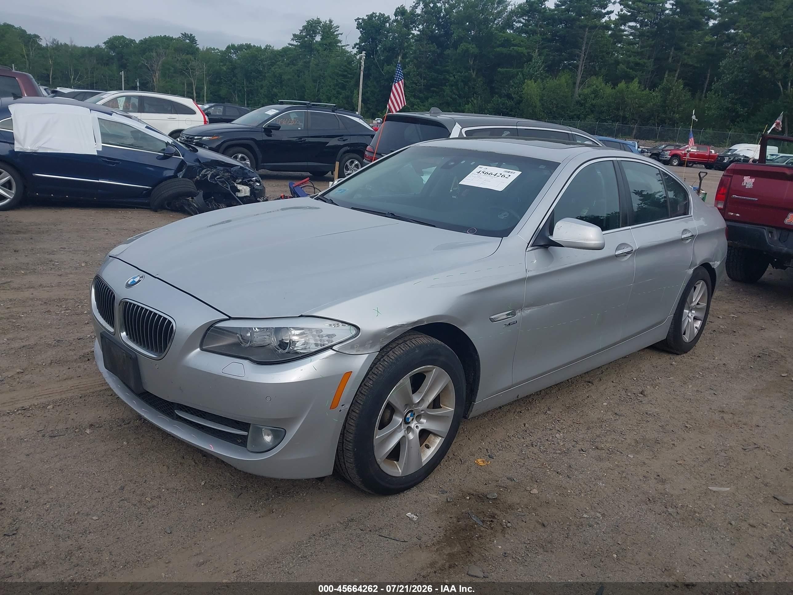 2012 Bmw 528i Xdrive Silver vin: WBAXH5C52CDW02162