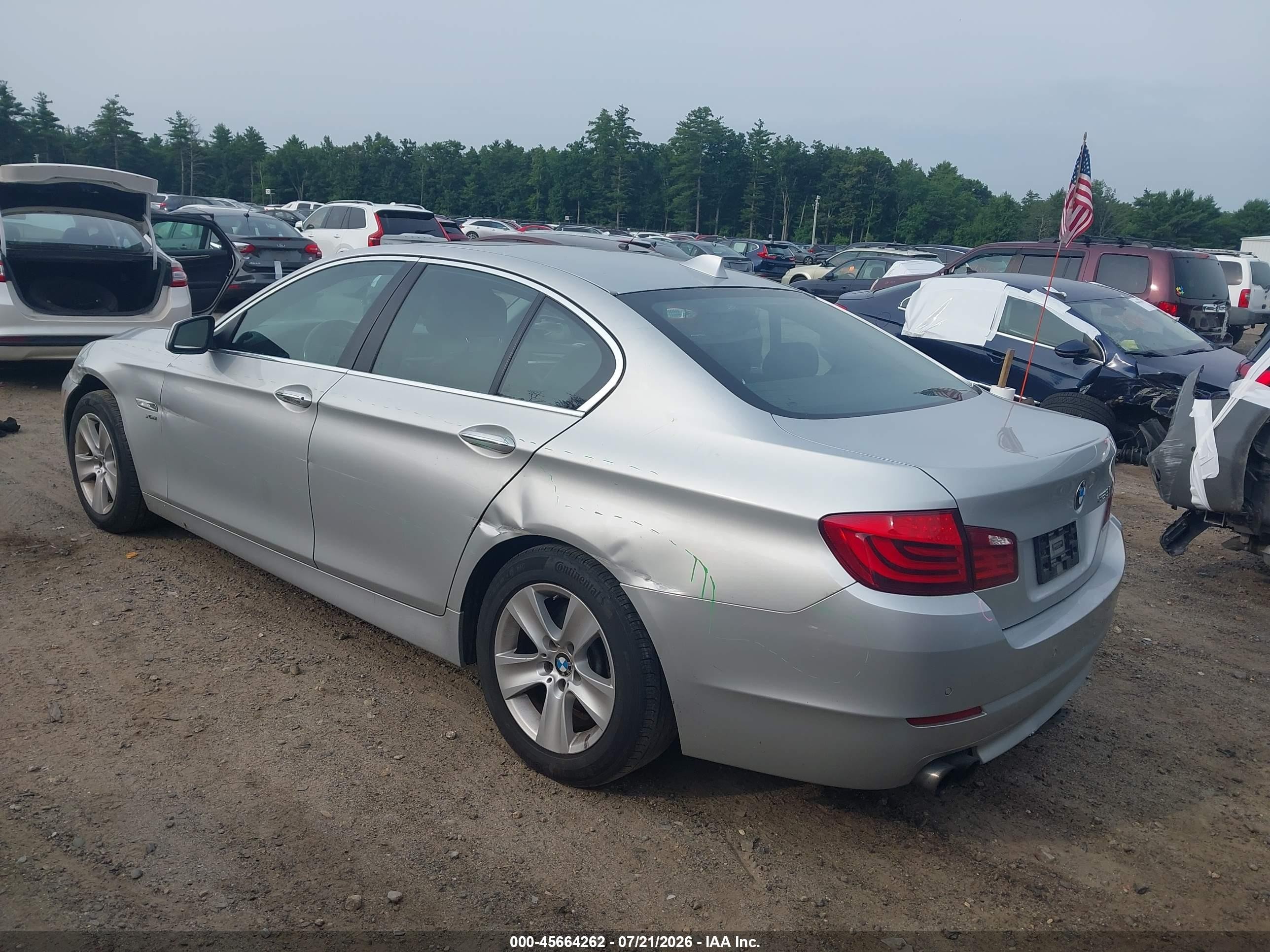 2012 Bmw 528i Xdrive Silver vin: WBAXH5C52CDW02162