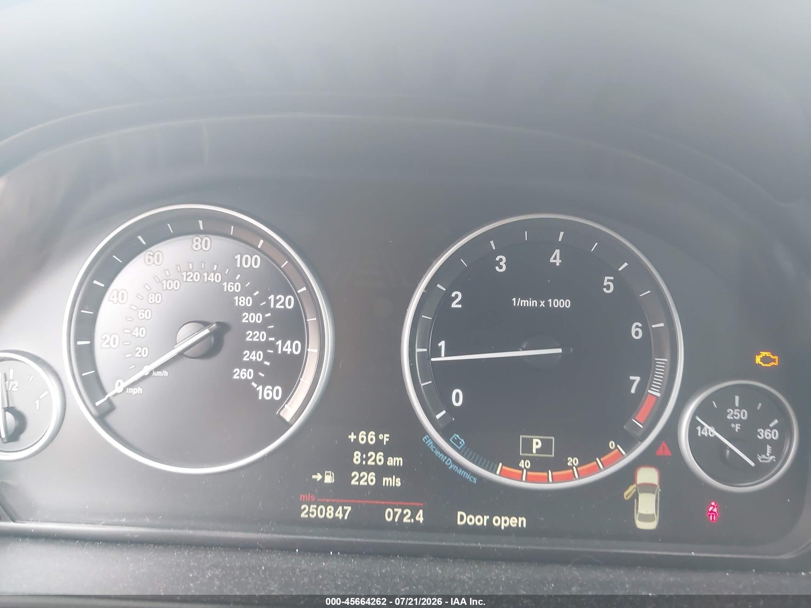 2012 Bmw 528i Xdrive Silver vin: WBAXH5C52CDW02162