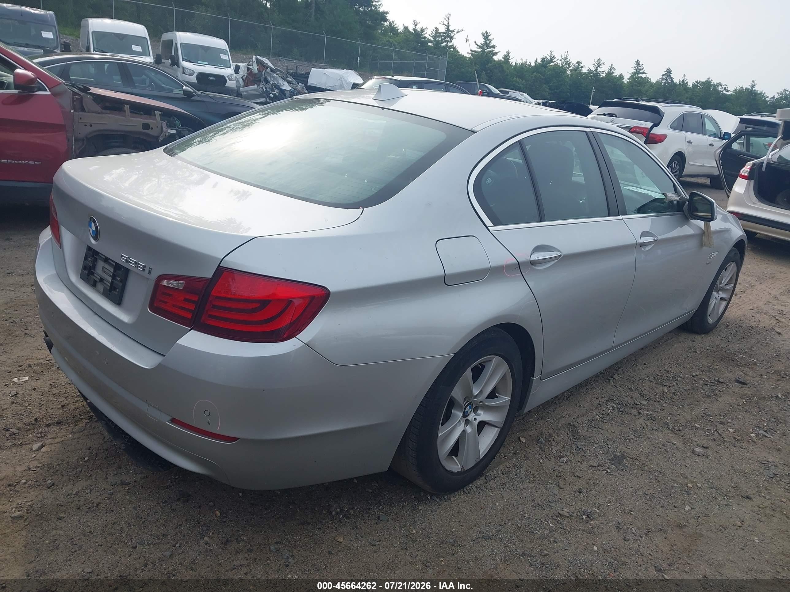 2012 Bmw 528i Xdrive Silver vin: WBAXH5C52CDW02162