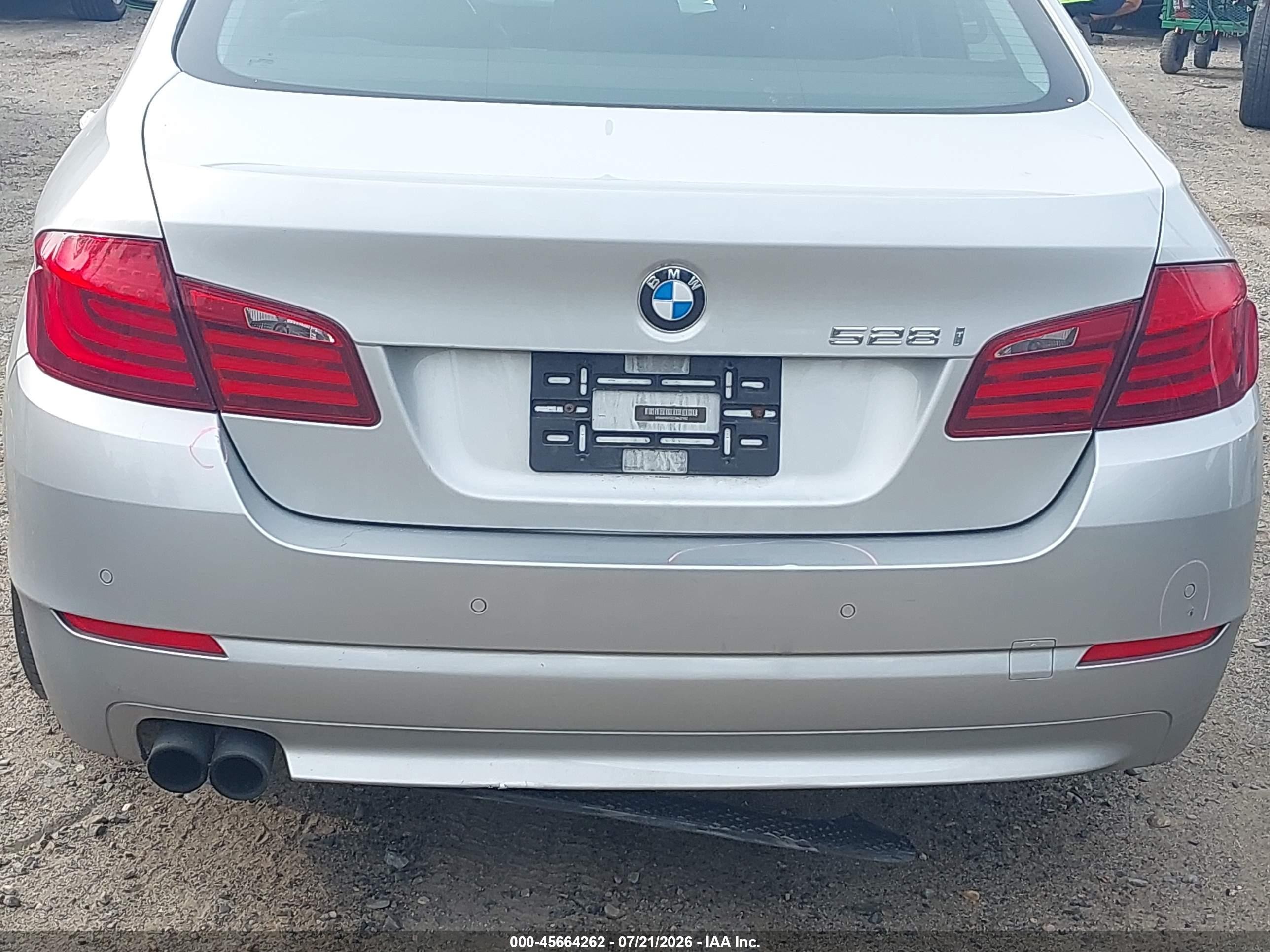 2012 Bmw 528i Xdrive Silver vin: WBAXH5C52CDW02162