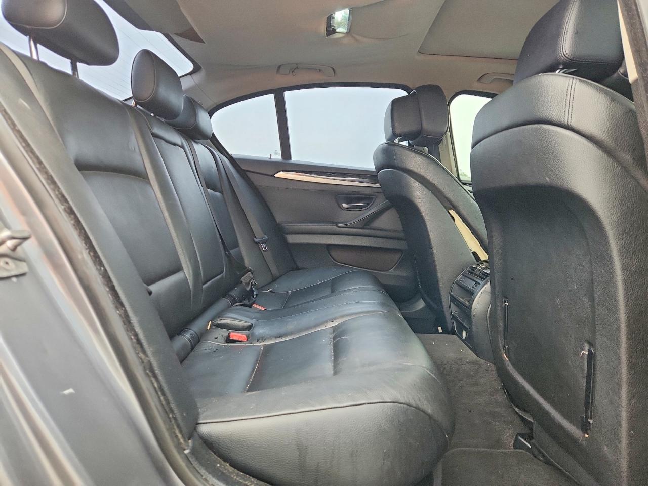 2012 Bmw 528 Xi Gray vin: WBAXH5C52CDW09340