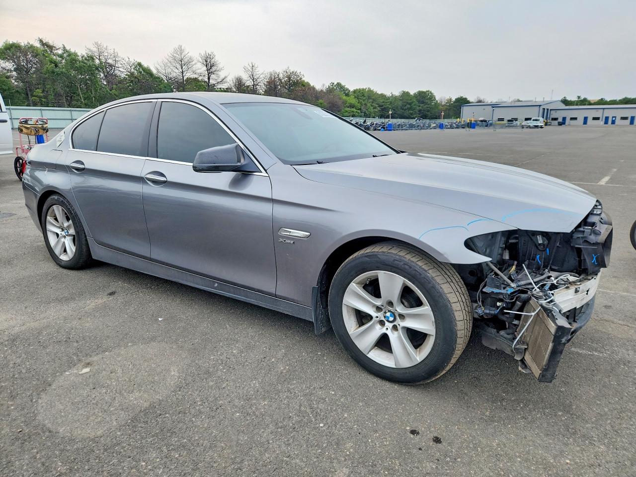 2012 Bmw 528 Xi Gray vin: WBAXH5C52CDW09340