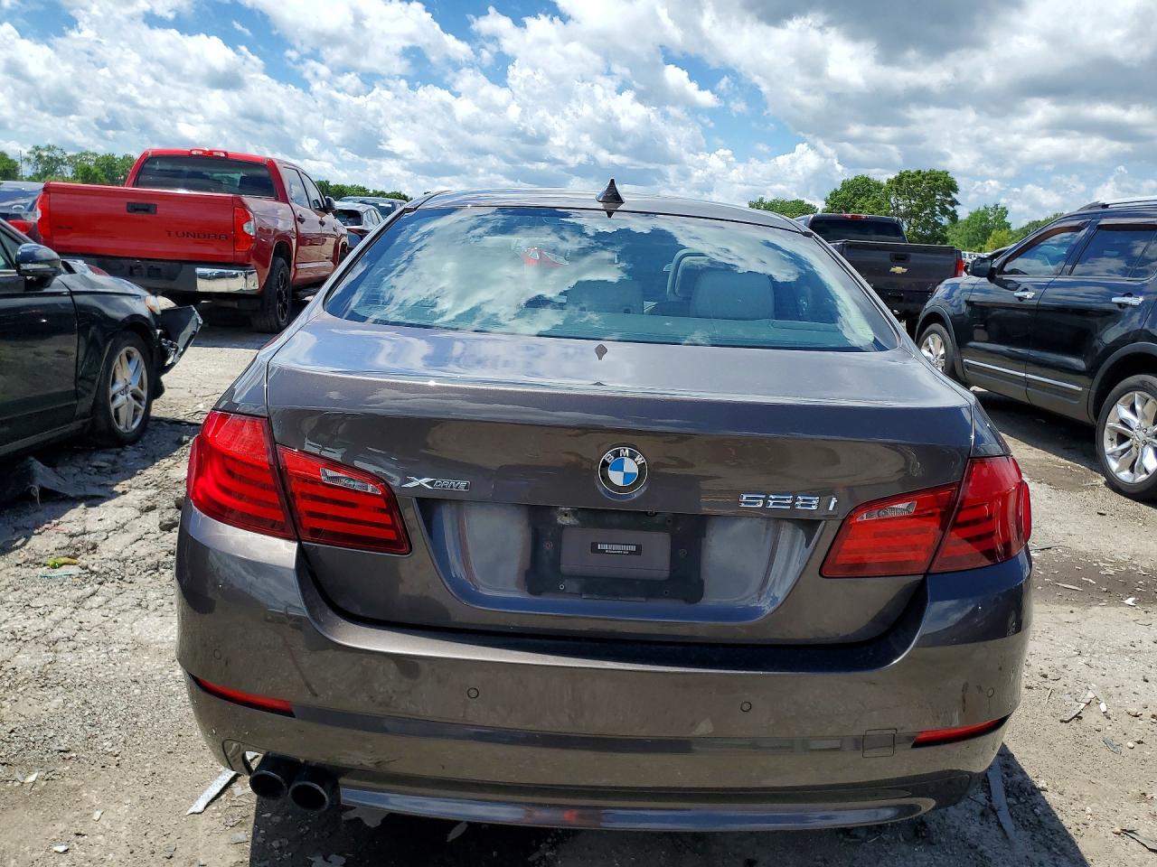 2013 Bmw 528 Xi Brown vin: WBAXH5C52DD113889