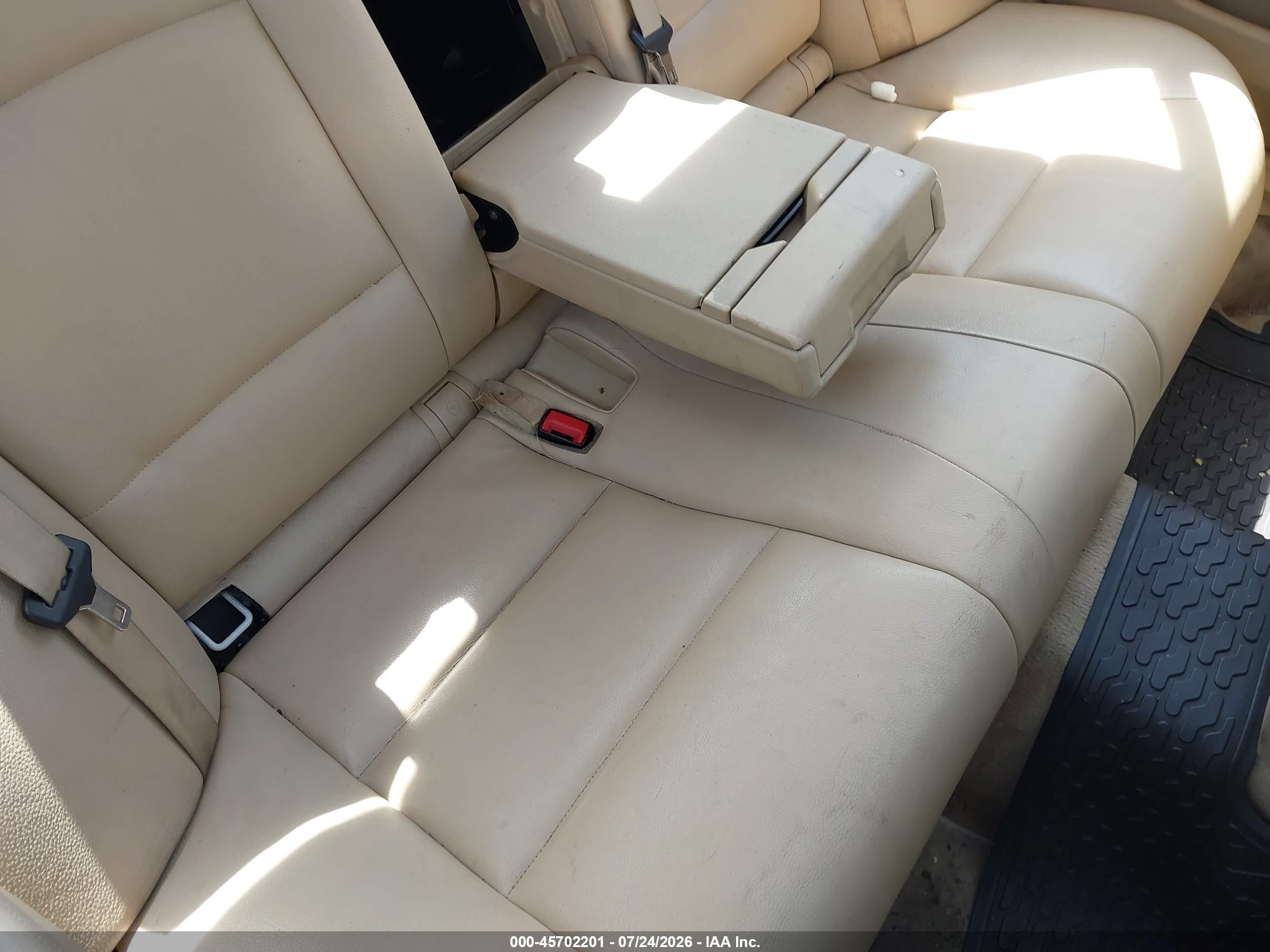 2012 Bmw 528i Xdrive White vin: WBAXH5C53CDW10884