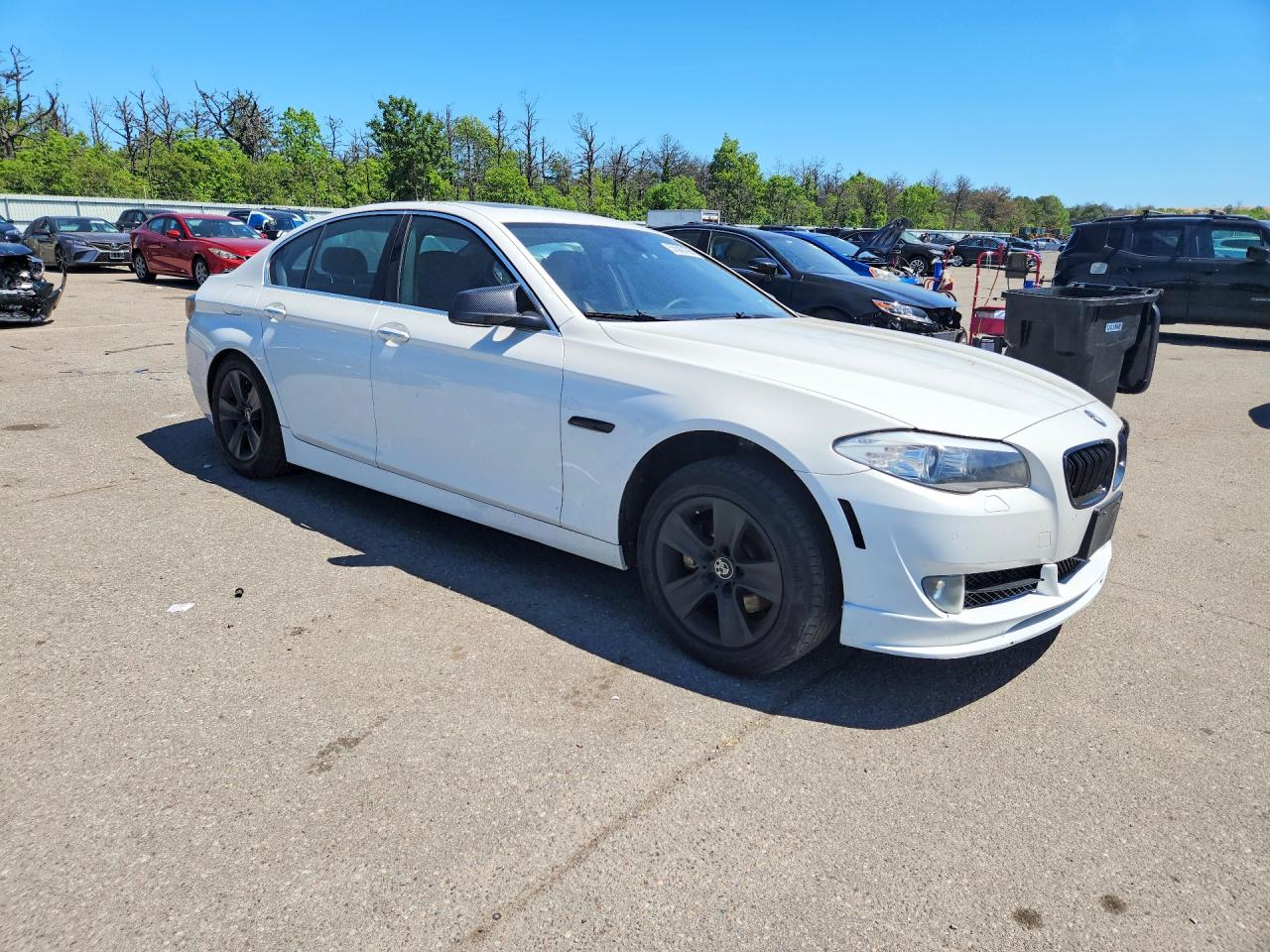 2013 Bmw 528i Белый vin: WBAXH5C53DD114761