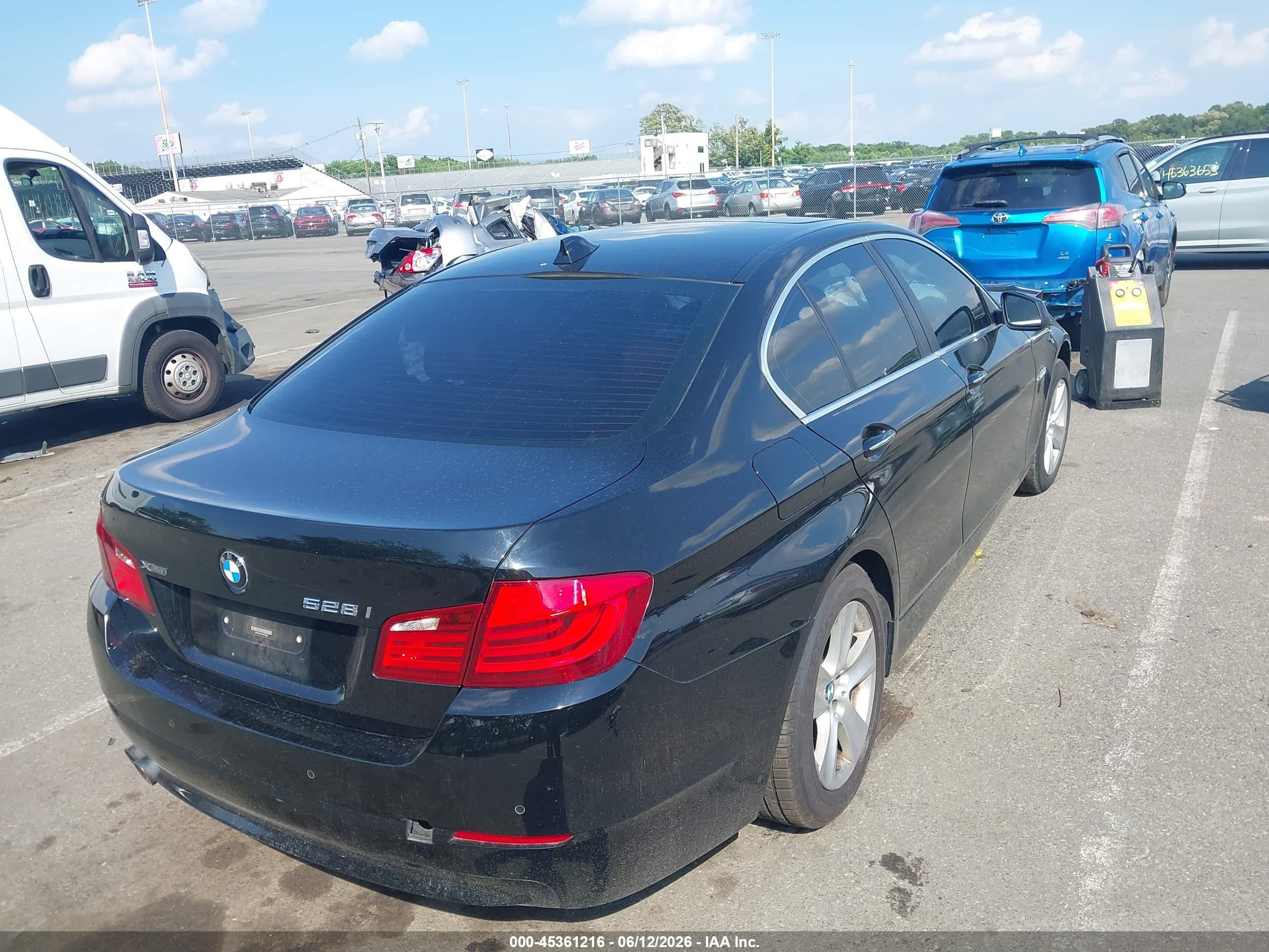 2013 Bmw 528i Xdrive Black vin: WBAXH5C53DDW14810