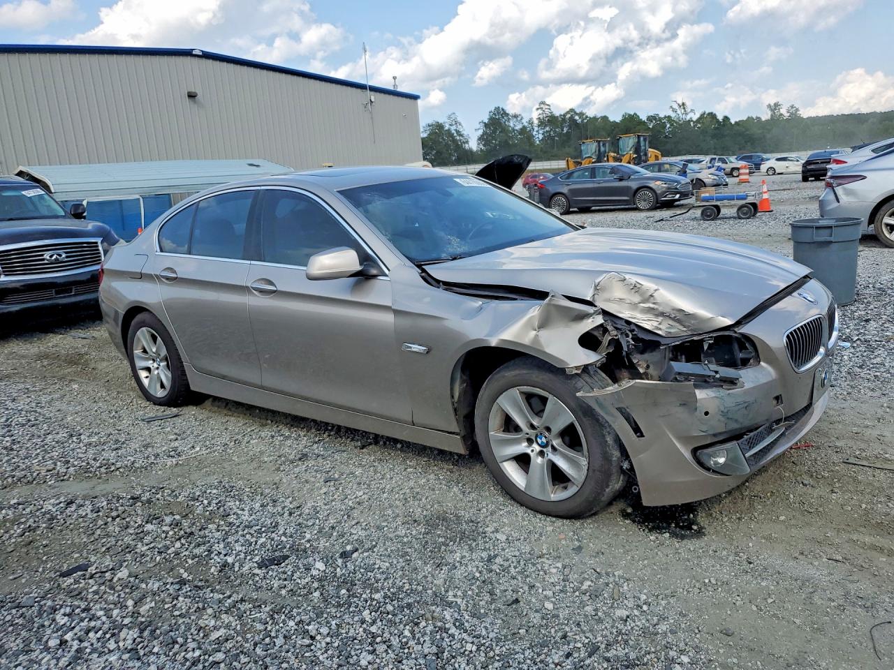 2013 Bmw 528 Xi Beige vin: WBAXH5C53DDW14872