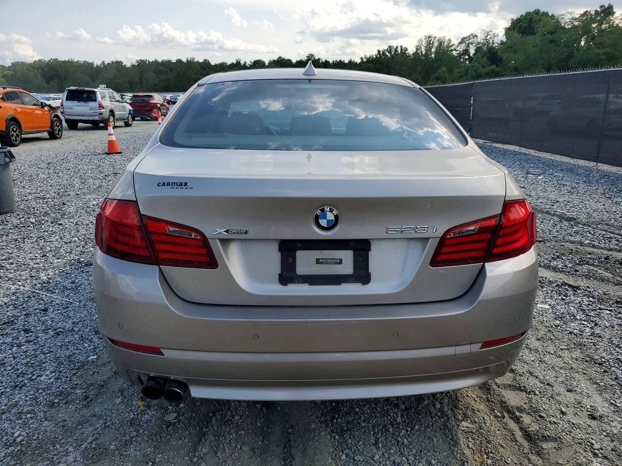 2013 Bmw 528 Xi Beige vin: WBAXH5C53DDW14872