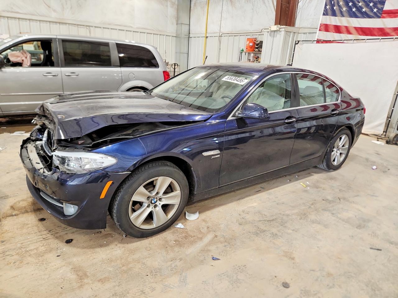 2012 Bmw 528 Xi Blue vin: WBAXH5C54CDW03913