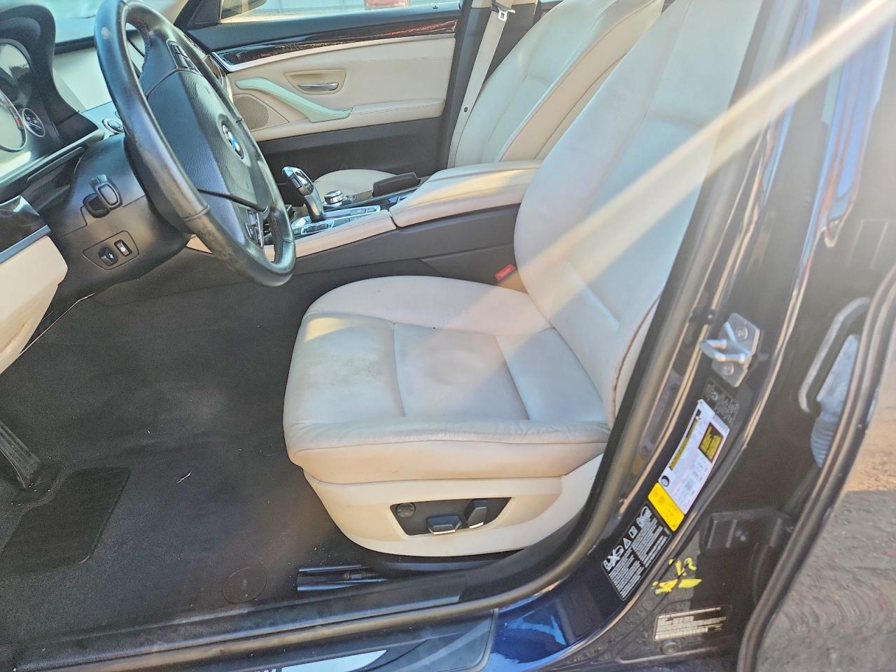 2012 Bmw 528 Xi Blue vin: WBAXH5C54CDW08318