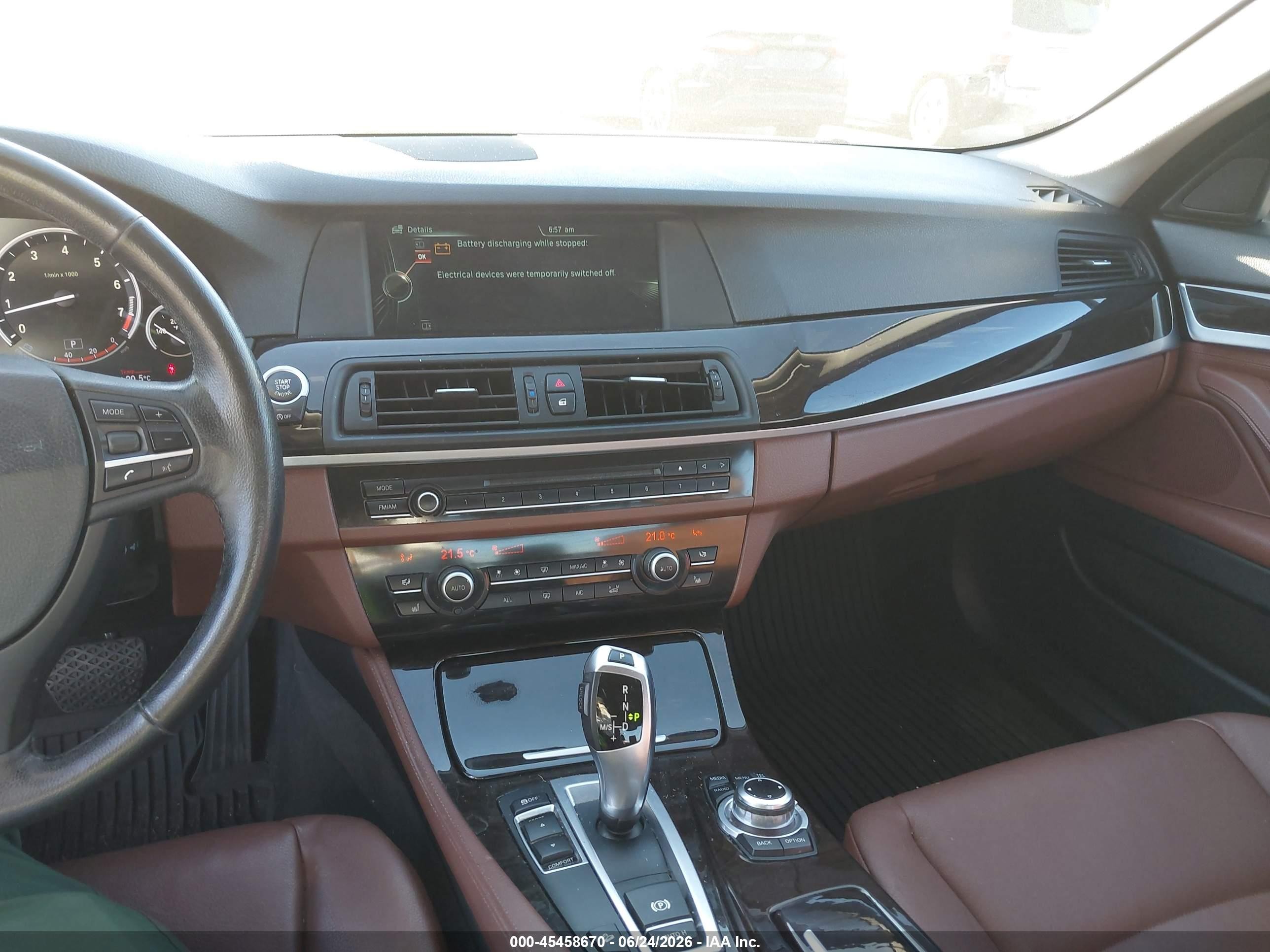2013 Bmw 528i Xdrive Белый vin: WBAXH5C54DDW11933