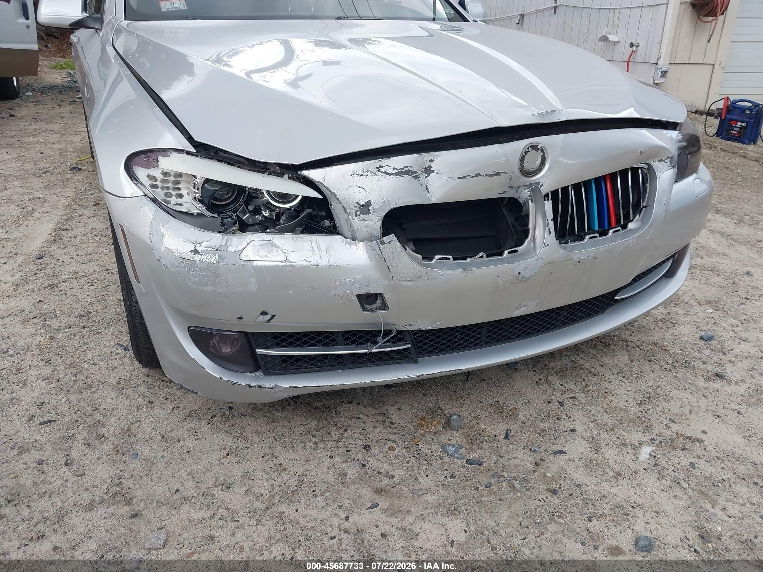 2013 Bmw 528i Xdrive Silver vin: WBAXH5C55DDW15621