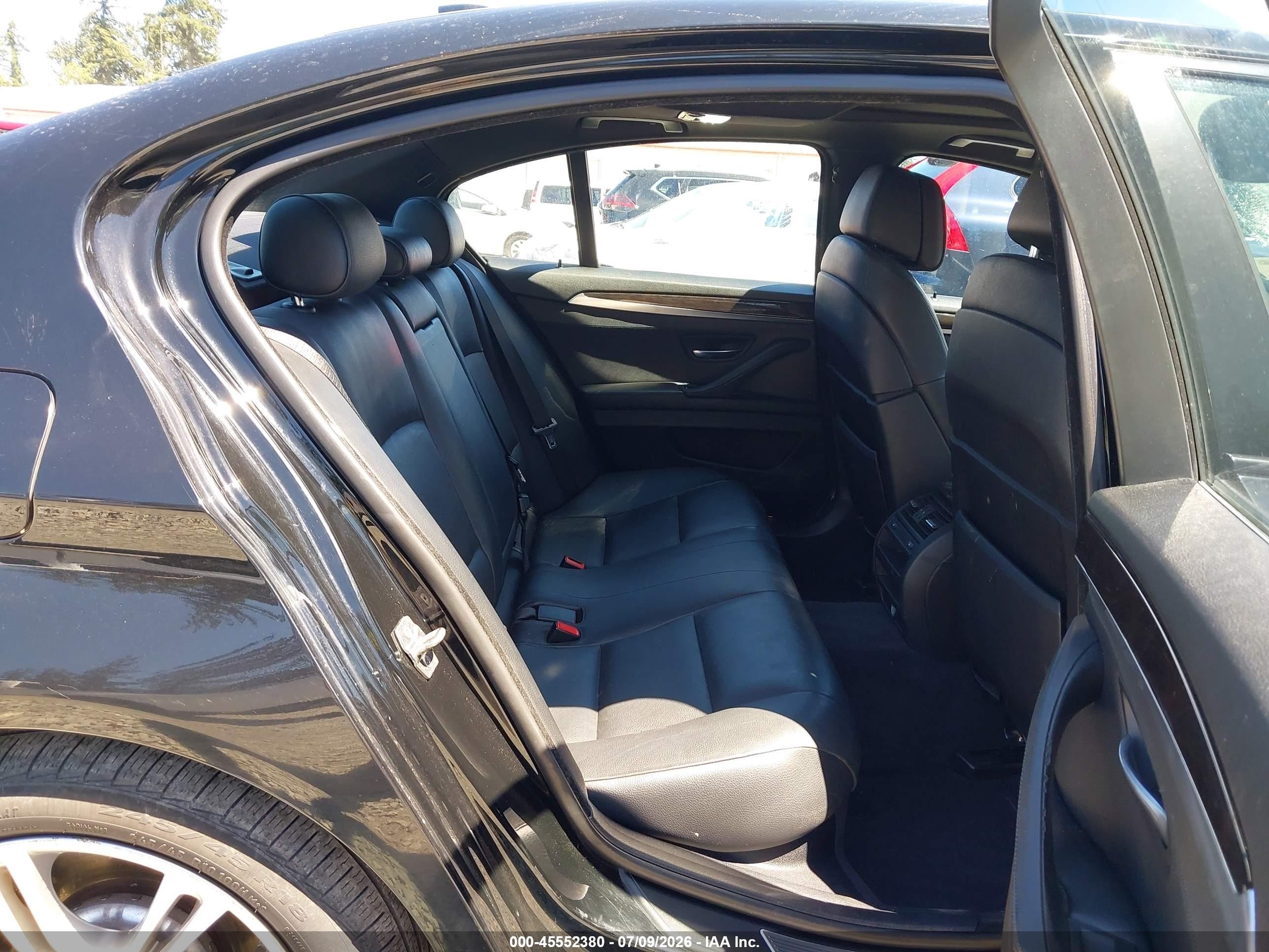 2013 Bmw 528i Xdrive Черный vin: WBAXH5C55DDW16526