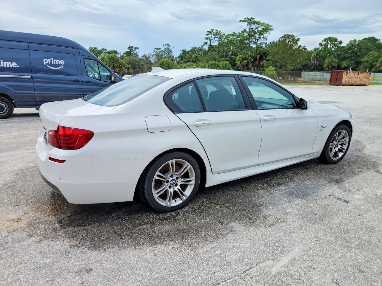 2012 Bmw 528 Xi White vin: WBAXH5C56CDW10457