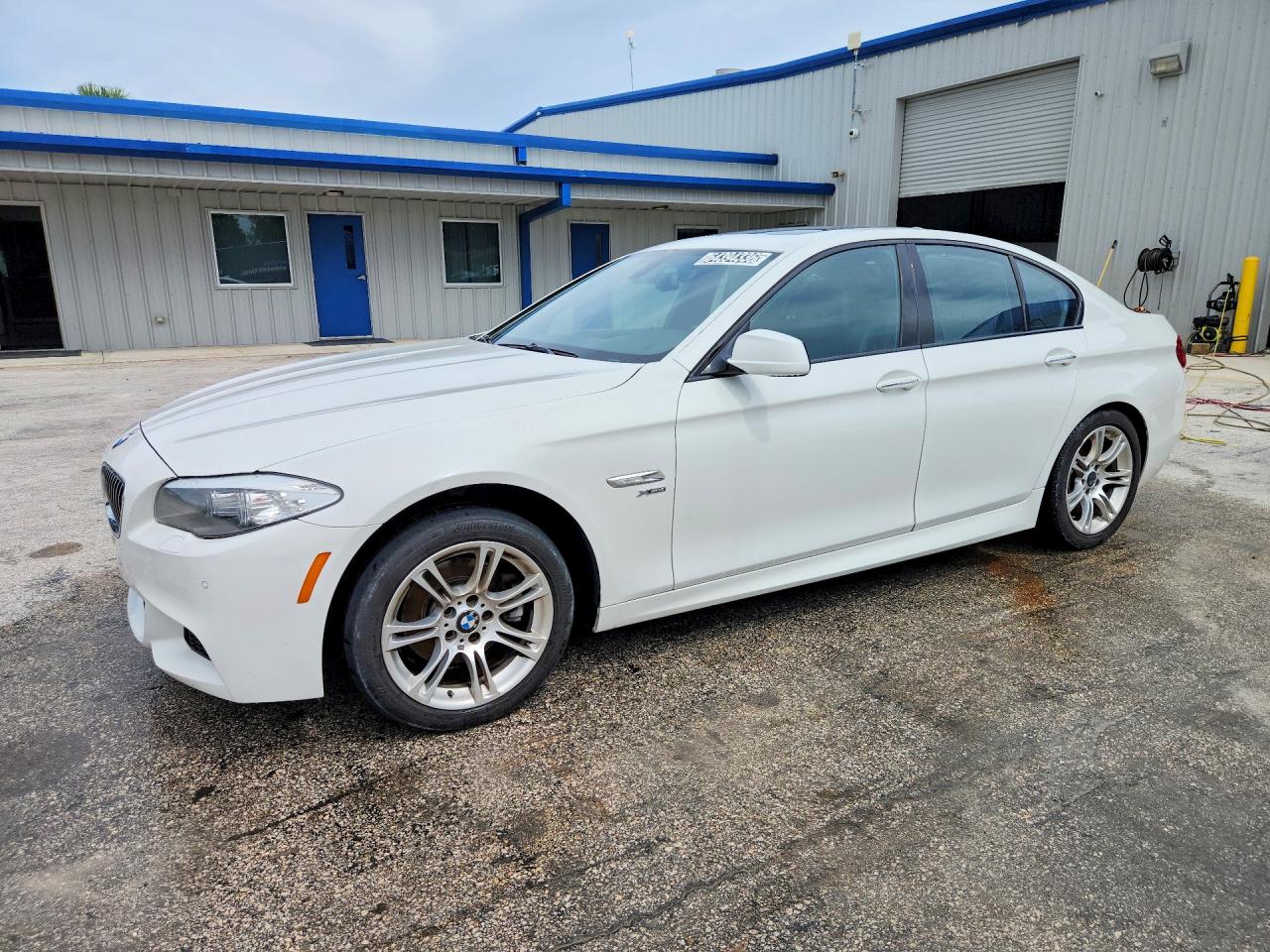 2012 Bmw 528 Xi White vin: WBAXH5C56CDW10457