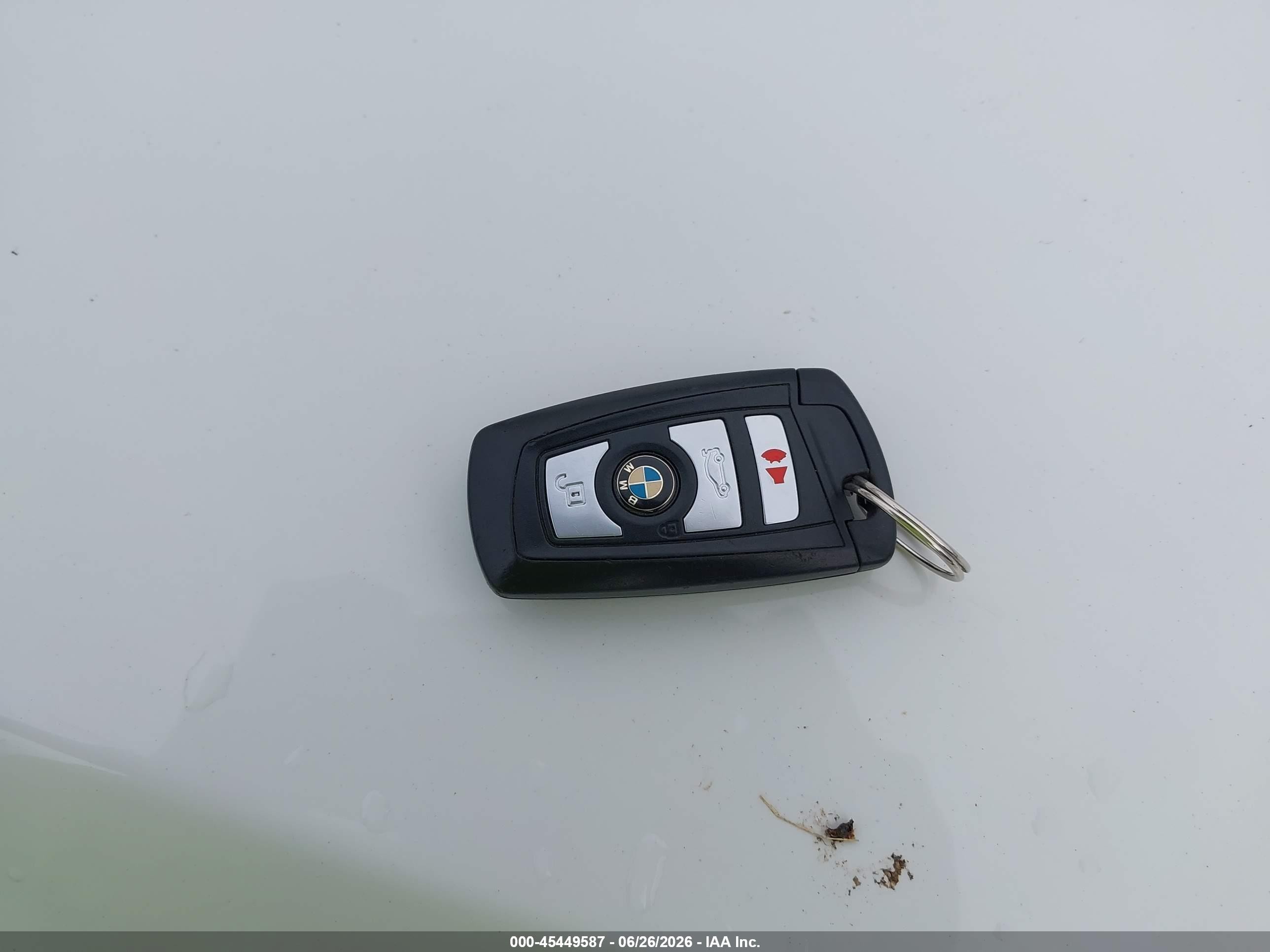 2013 Bmw 528i Xdrive Белый vin: WBAXH5C56DD107299