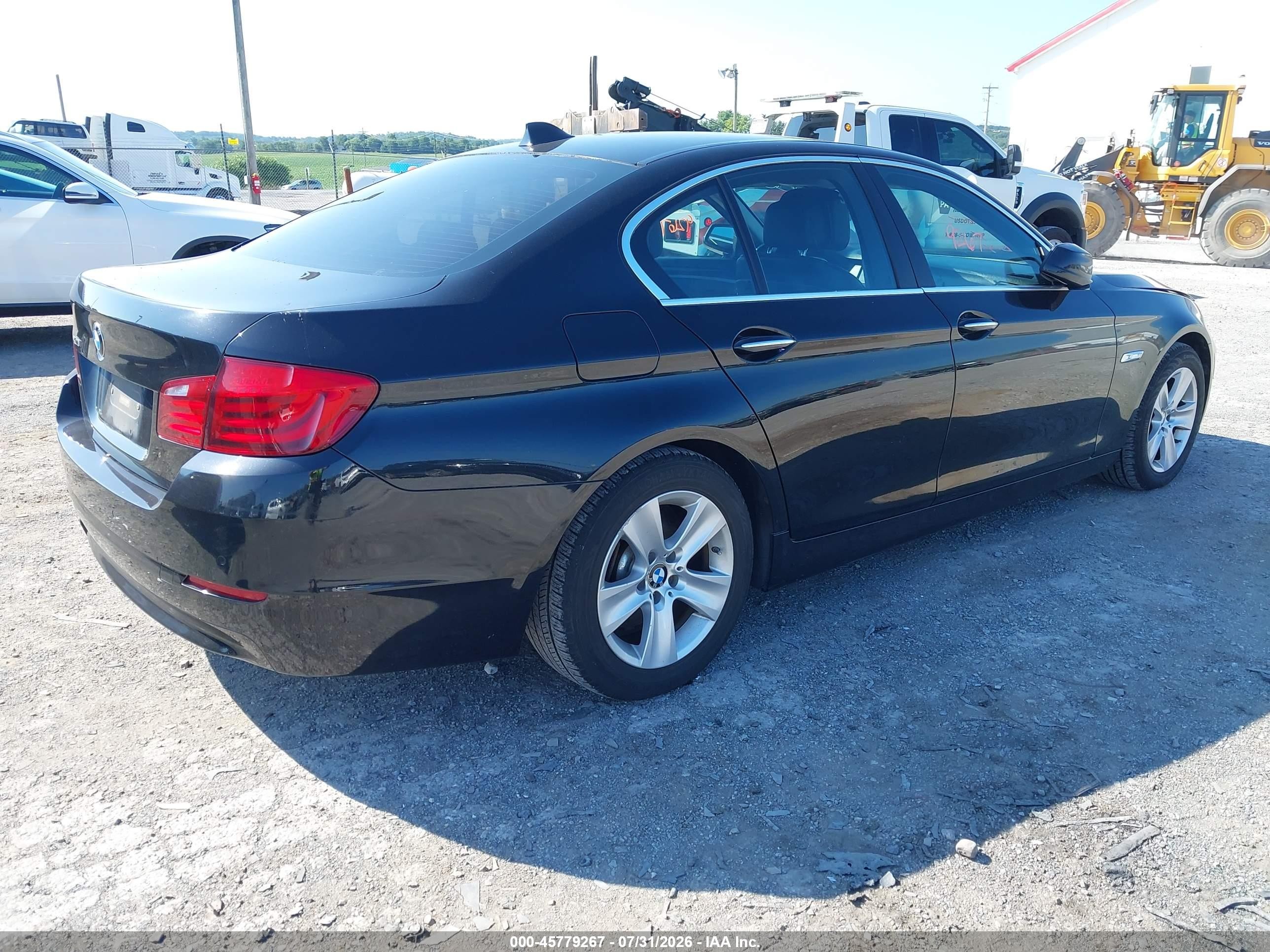 2013 Bmw 528i Xdrive Черный vin: WBAXH5C56DD113474