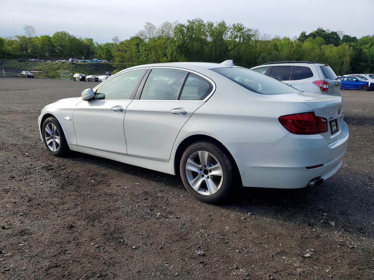 2013 Bmw 528 Xi White vin: WBAXH5C56DD114317