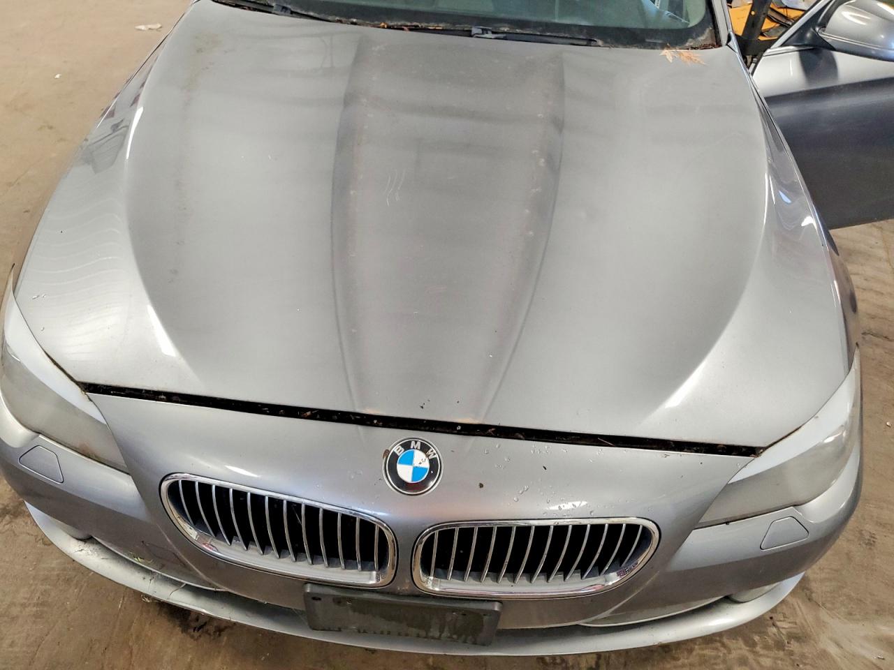 2012 Bmw 528 Xi Gray vin: WBAXH5C57CDW04568
