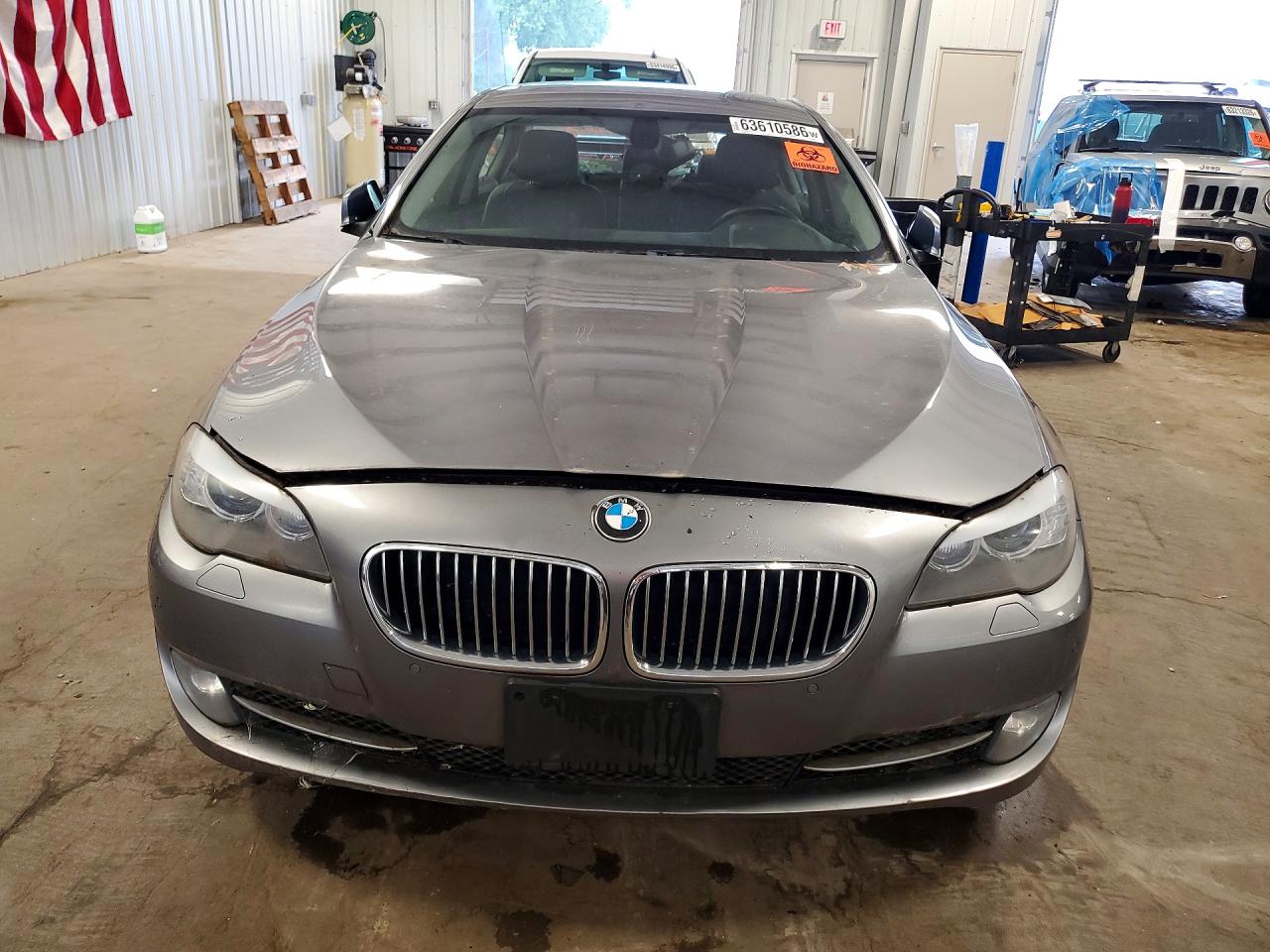 2012 Bmw 528 Xi Gray vin: WBAXH5C57CDW04568