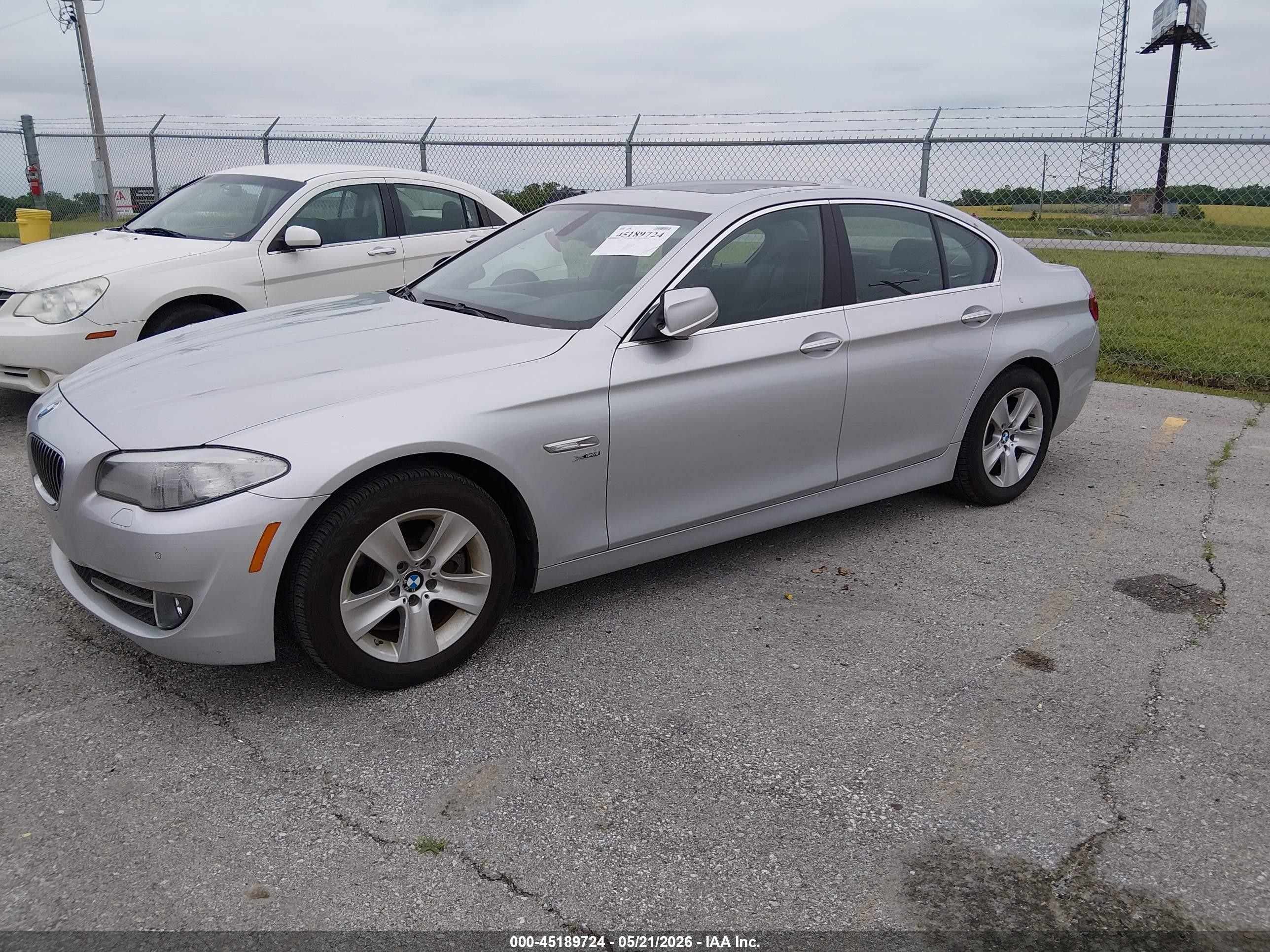 2012 Bmw 528i Xdrive Silver vin: WBAXH5C57CDW07096