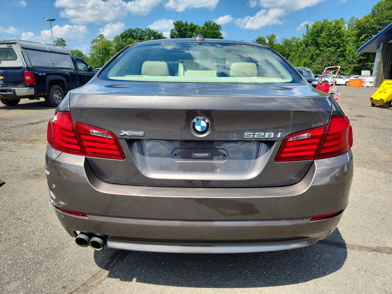 2013 Bmw 528 Xi Серый vin: WBAXH5C57DD111443