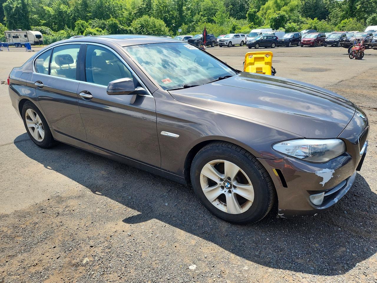 2013 Bmw 528 Xi Серый vin: WBAXH5C57DD111443
