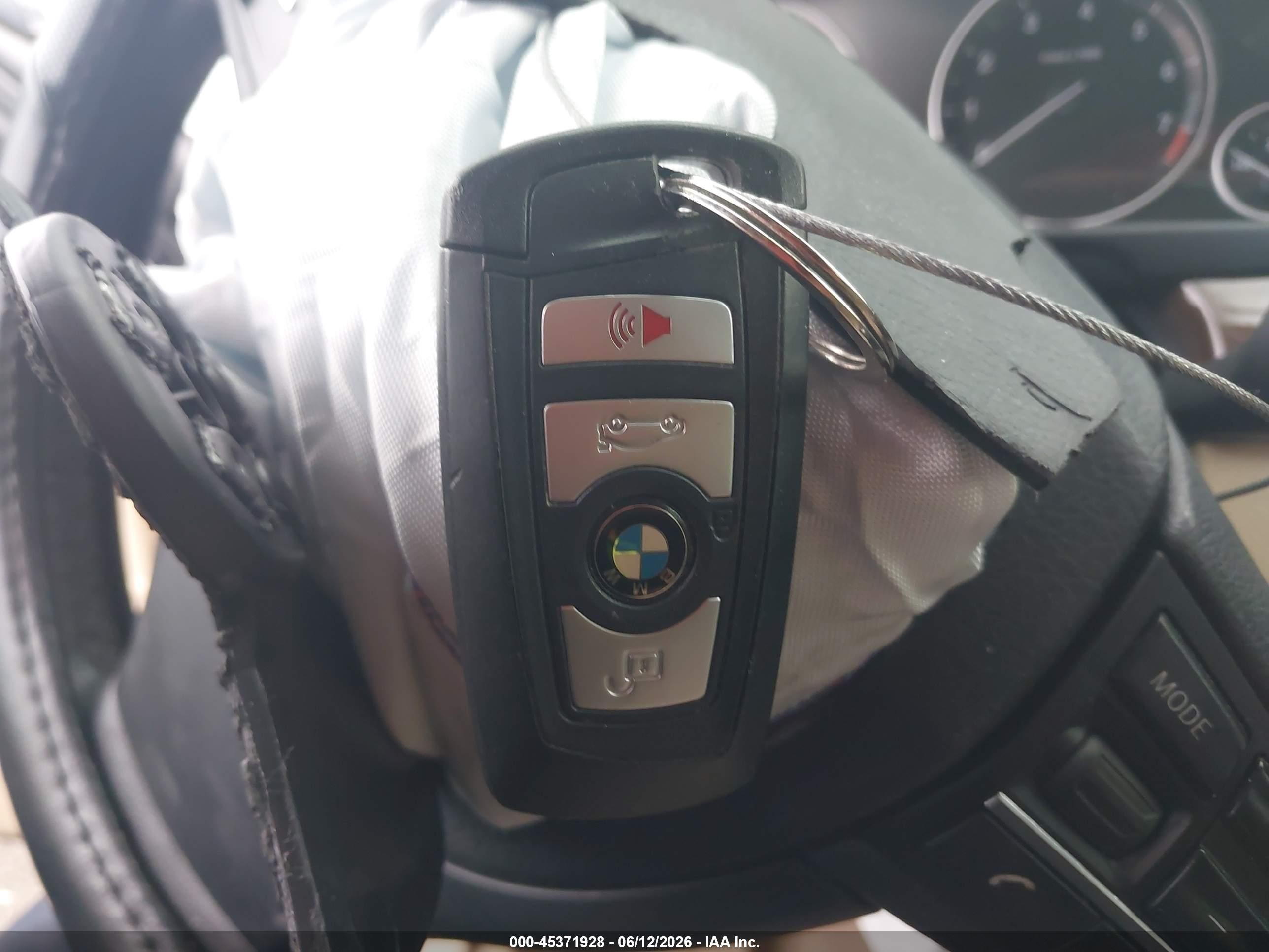 2013 Bmw 528i Xdrive Black vin: WBAXH5C57DD112477
