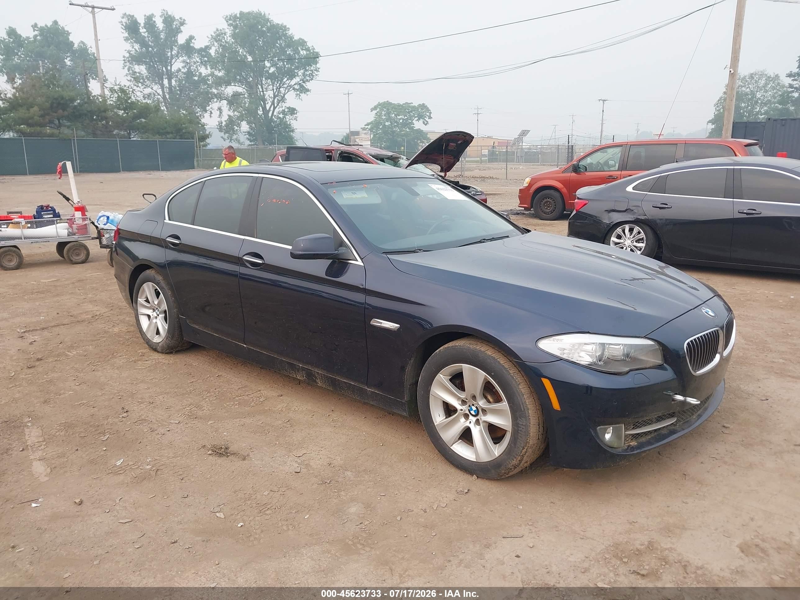 2013 Bmw 528i Xdrive Dark Blue vin: WBAXH5C57DD113032