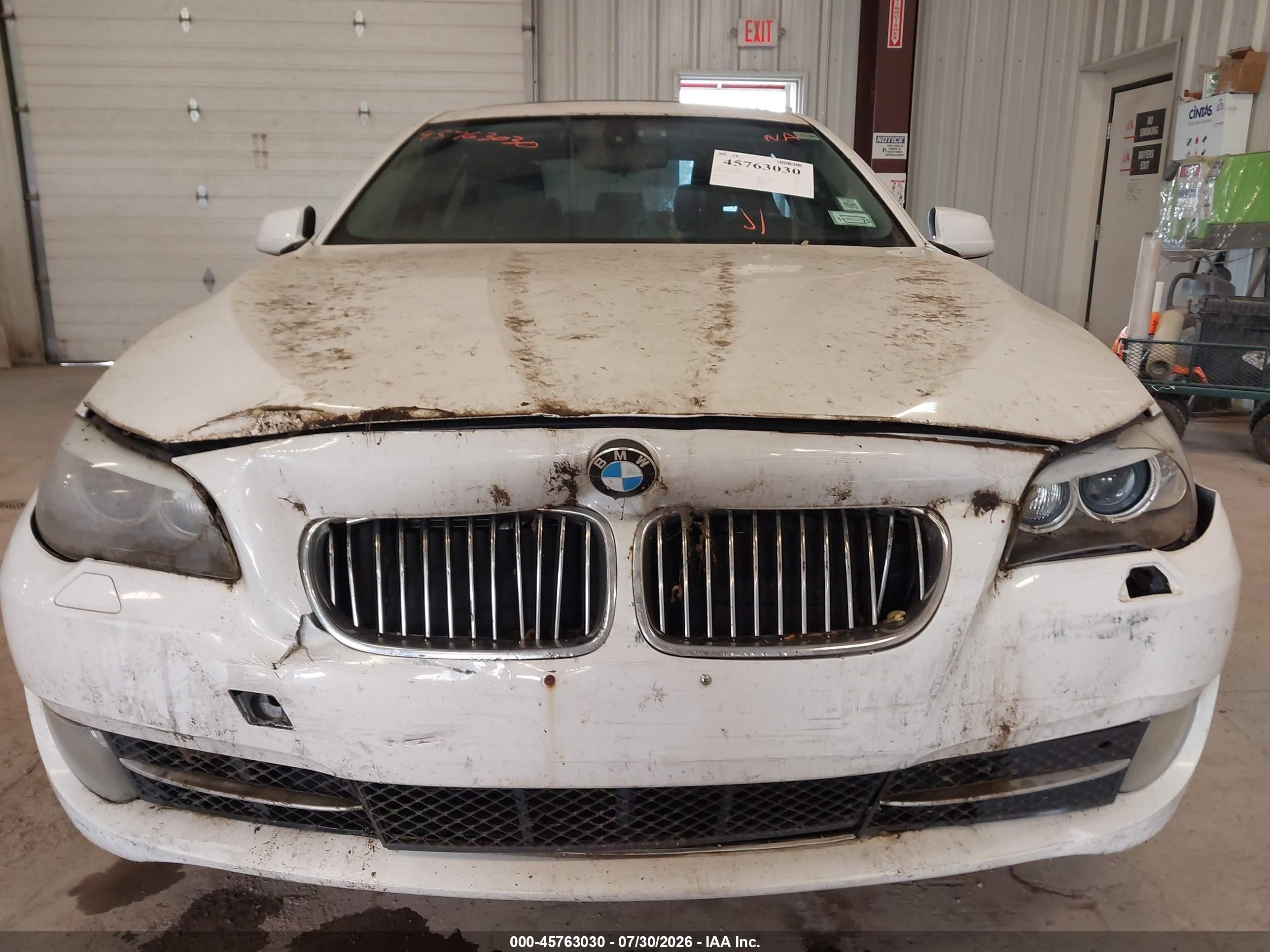 2013 Bmw 528i Xdrive White vin: WBAXH5C57DDW15085