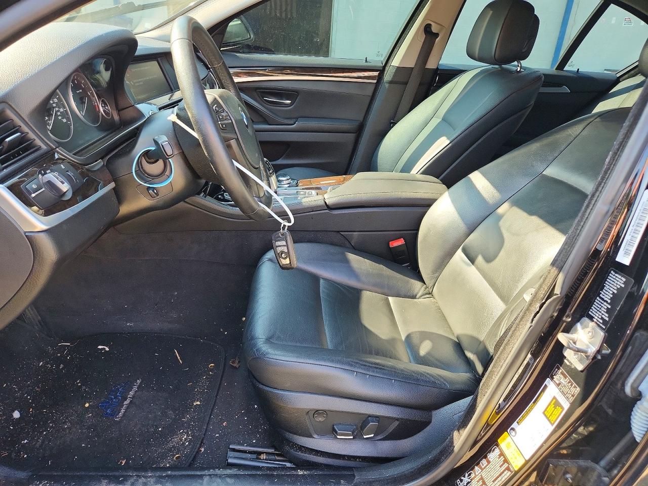 2012 Bmw 528 Xi Black vin: WBAXH5C58CDW03333