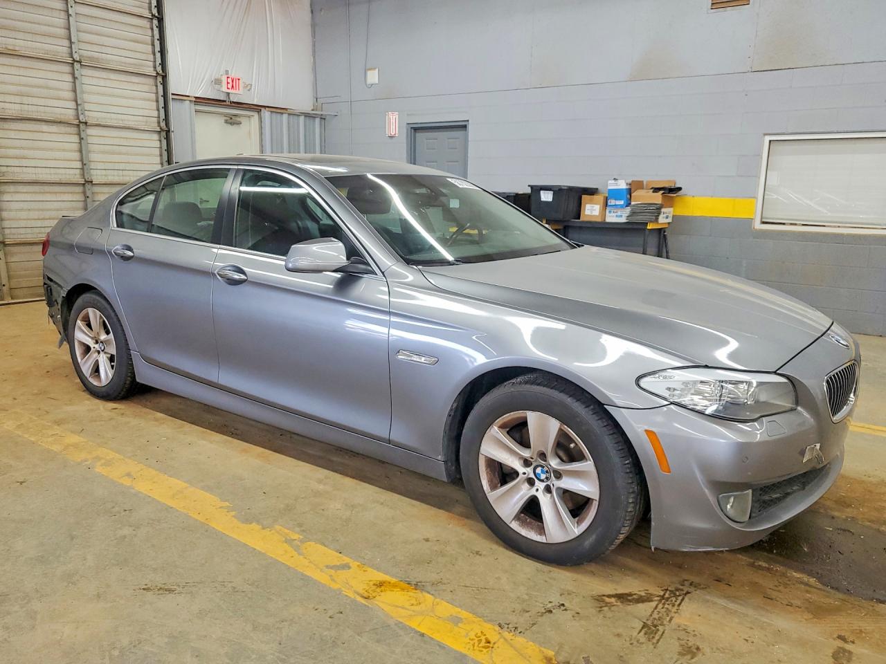 2013 Bmw 528 Xi Silver vin: WBAXH5C58DD108017