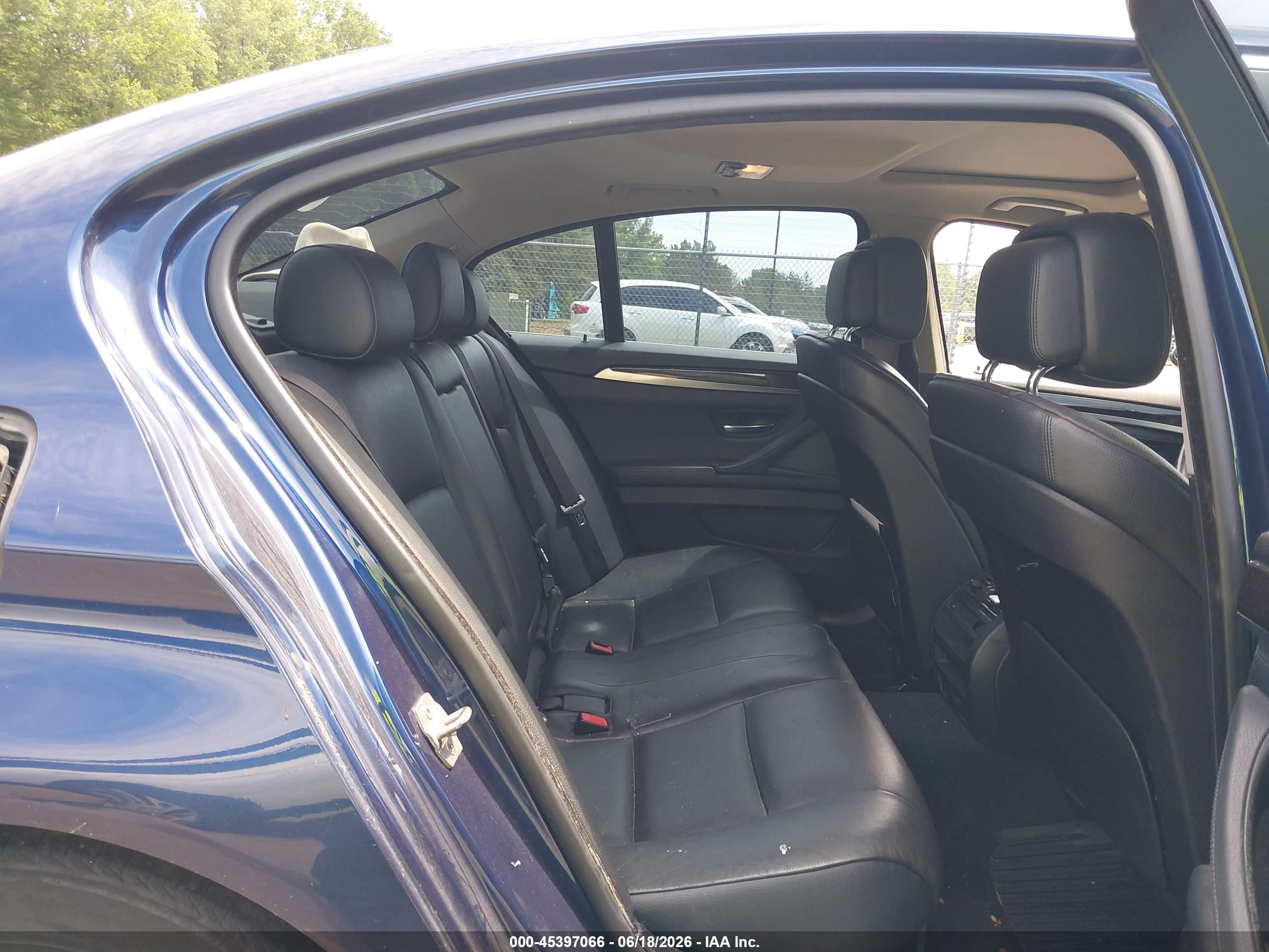 2013 Bmw 528i Xdrive Blue vin: WBAXH5C58DD109846