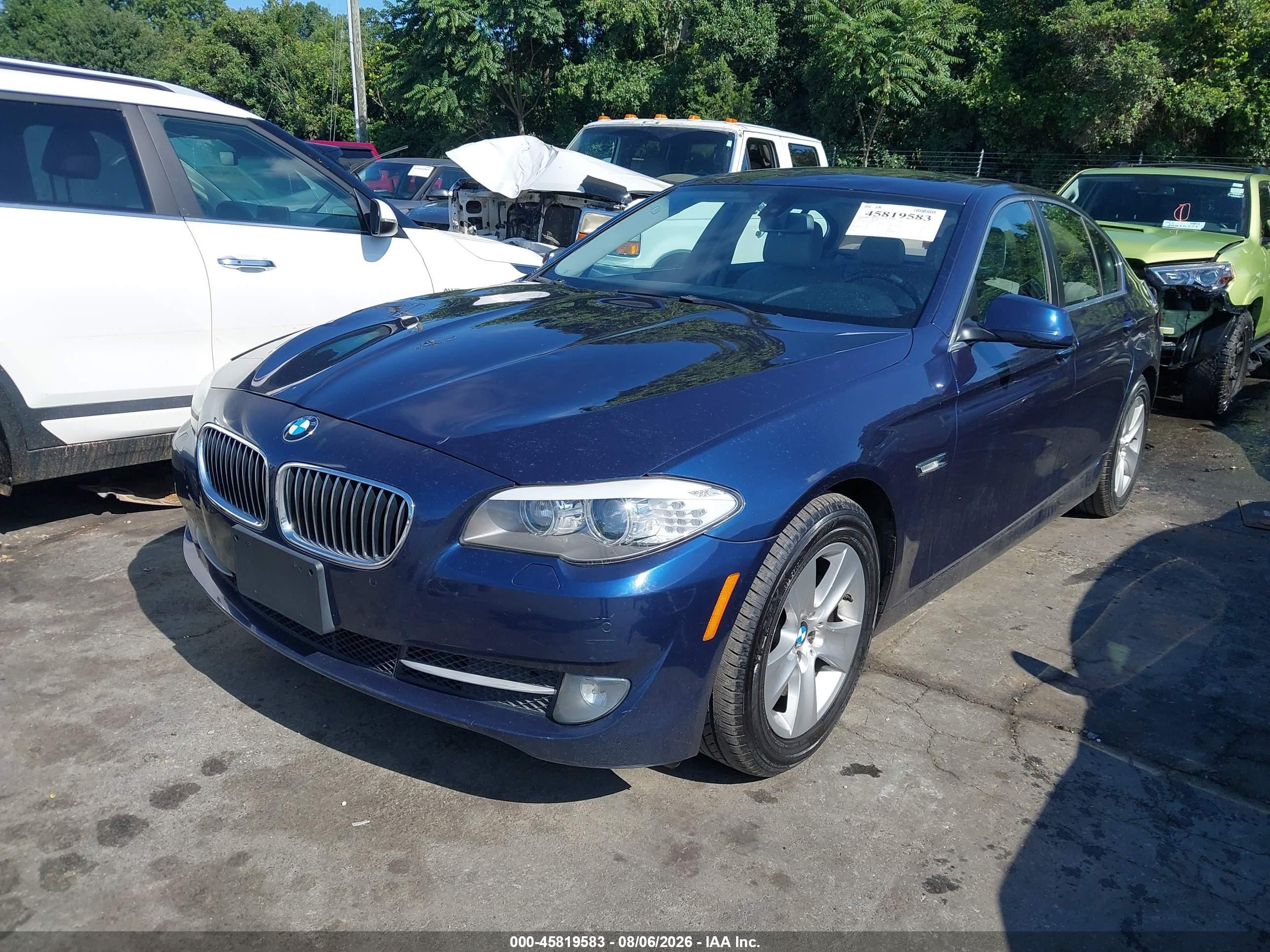 2013 Bmw 528i Xdrive Синий vin: WBAXH5C58DD112651