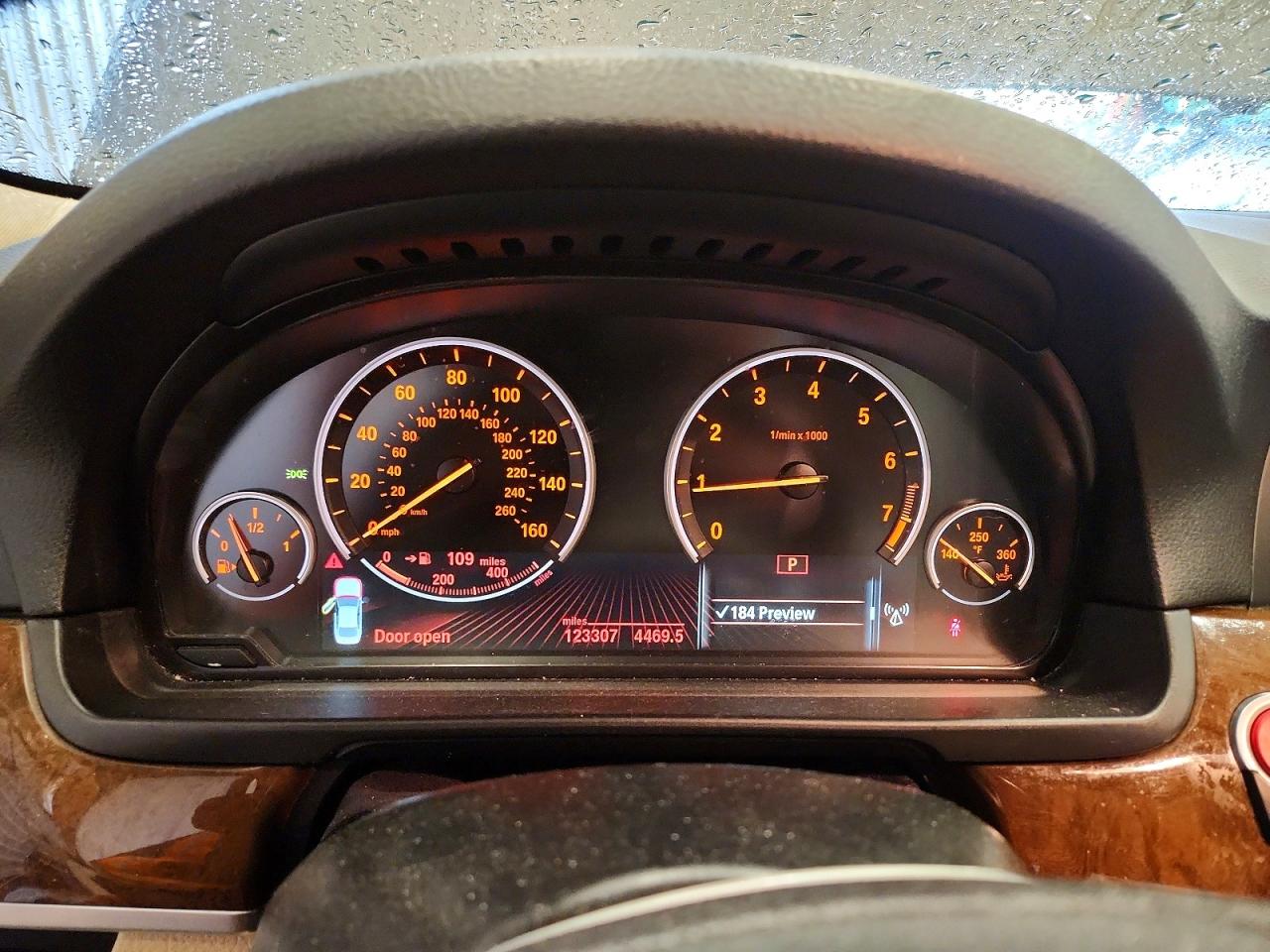 2013 Bmw 528 Xi Brown vin: WBAXH5C58DD112892