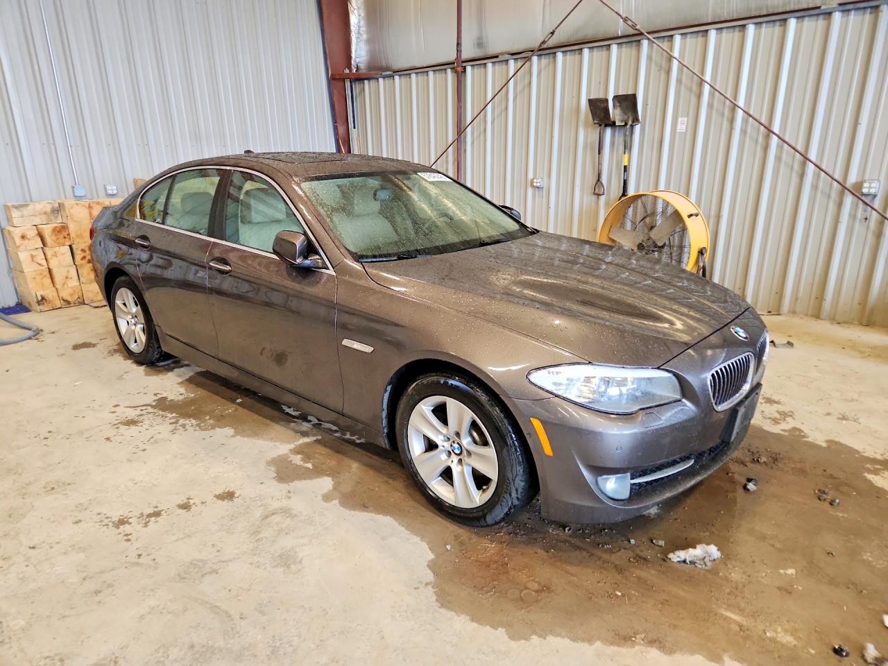 2013 Bmw 528 Xi Brown vin: WBAXH5C58DD112892