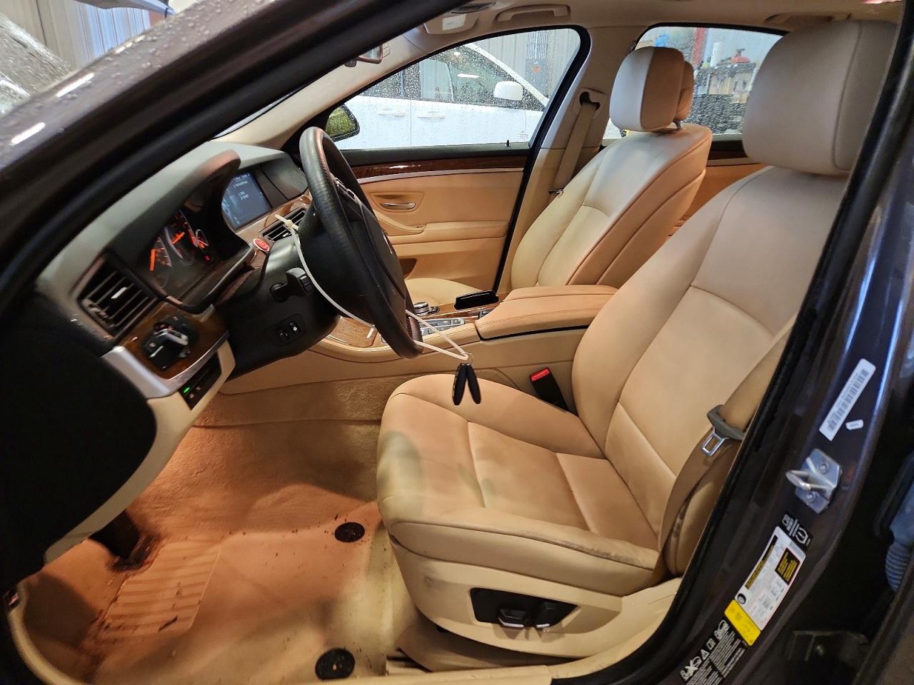 2013 Bmw 528 Xi Brown vin: WBAXH5C58DD112892