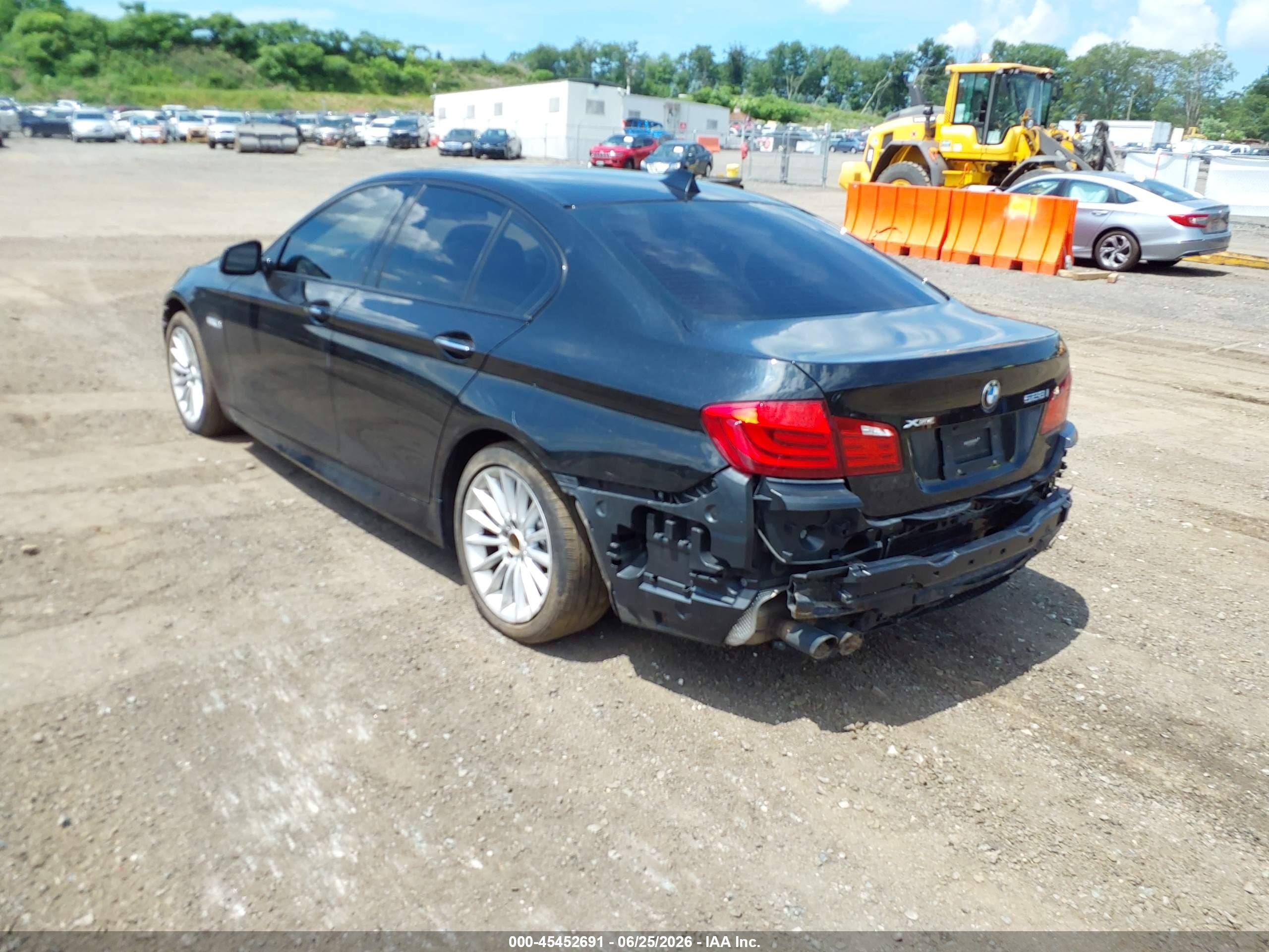 2013 Bmw 528i Xdrive Черный vin: WBAXH5C58DDW15855