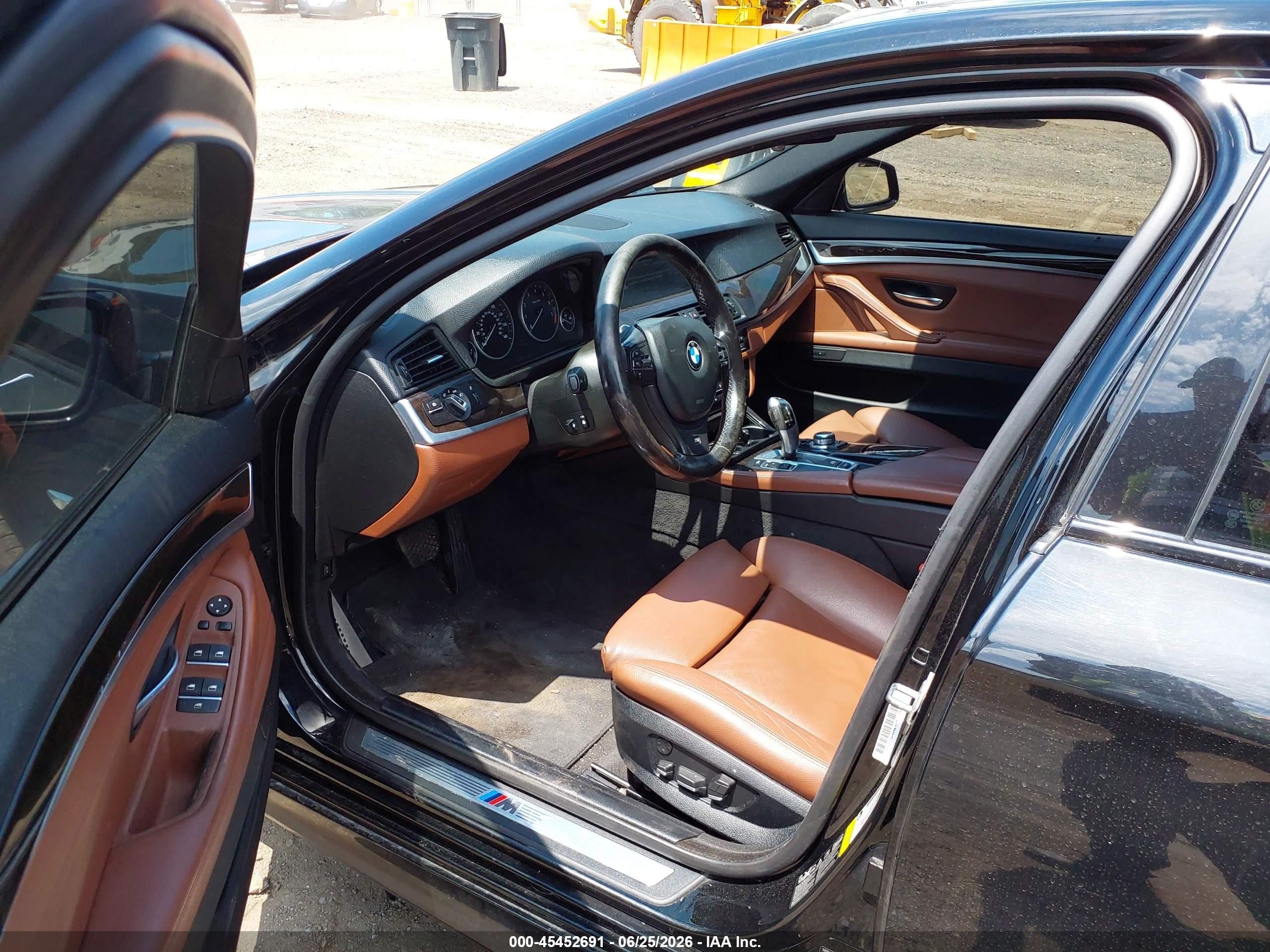 2013 Bmw 528i Xdrive Черный vin: WBAXH5C58DDW15855