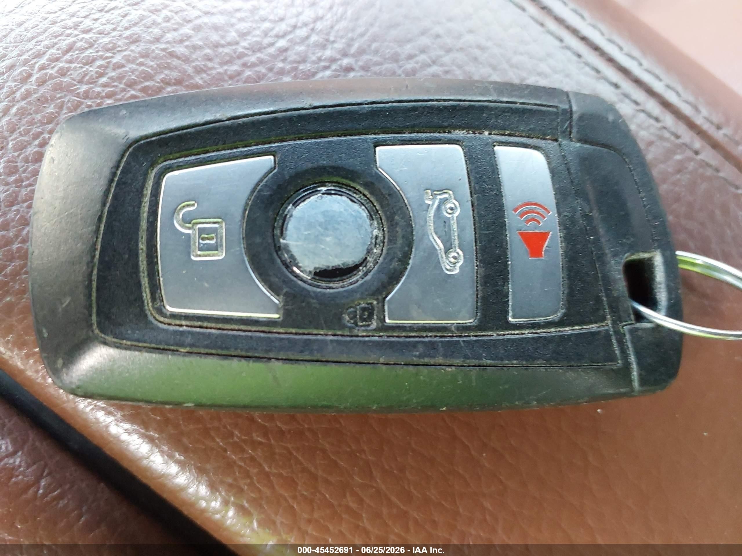 2013 Bmw 528i Xdrive Черный vin: WBAXH5C58DDW15855