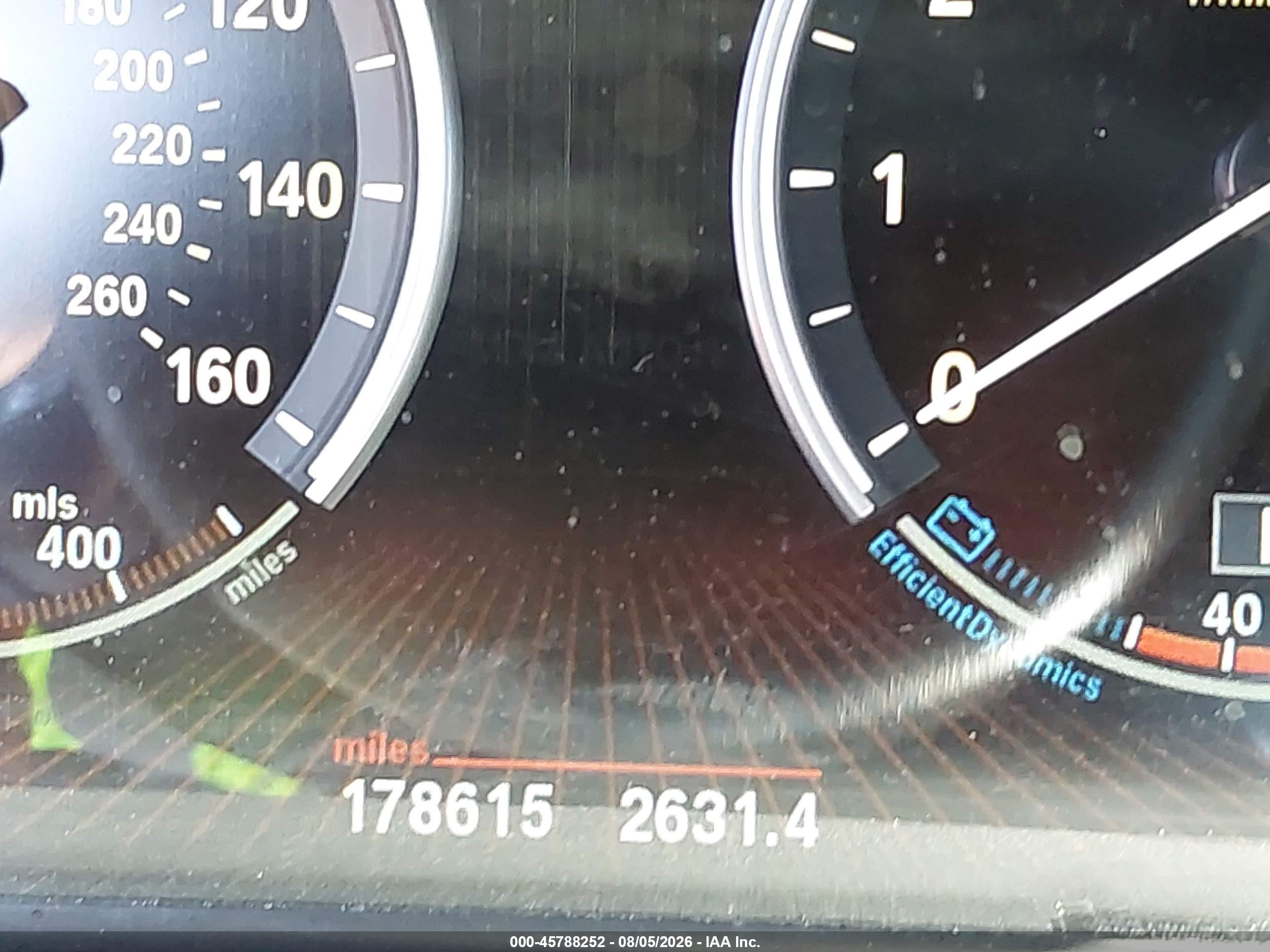 2012 Bmw 528i Xdrive Белый vin: WBAXH5C59CDW08685