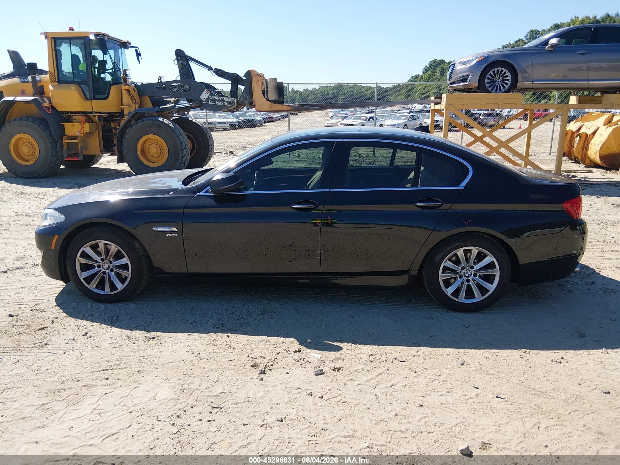 2012 Bmw 528i Xdrive Black vin: WBAXH5C59CDW09044