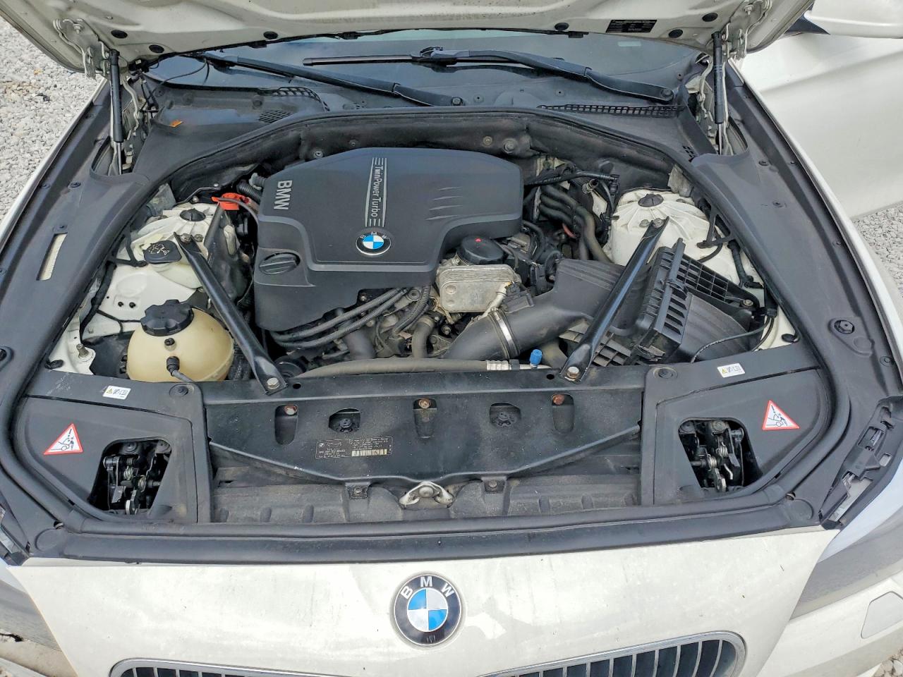 2013 Bmw 528 Xi White vin: WBAXH5C59DD106664